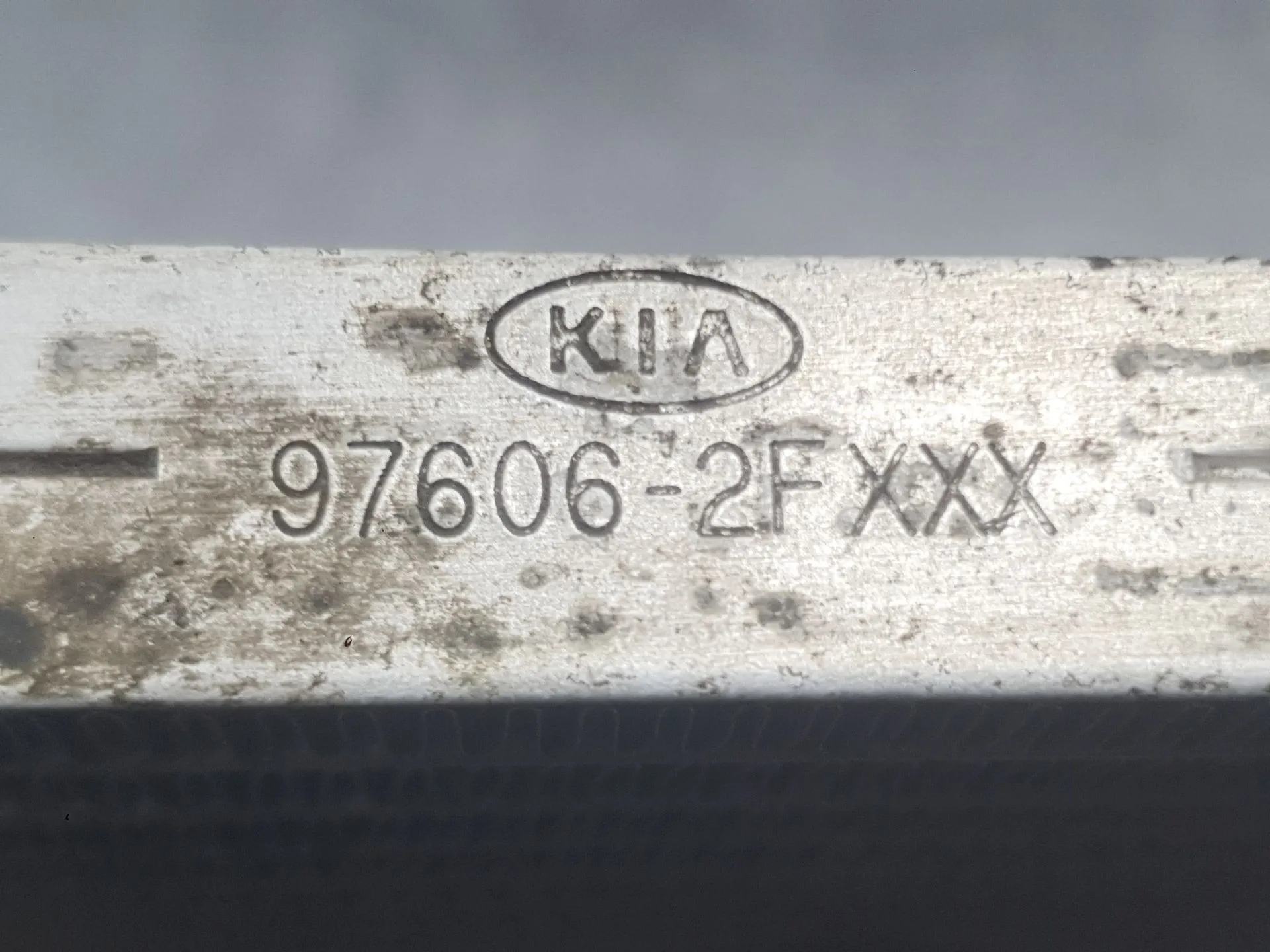 Condensador / Radiador Aire Acondicionado para Kia Cerato I Hatchback (Ld)
