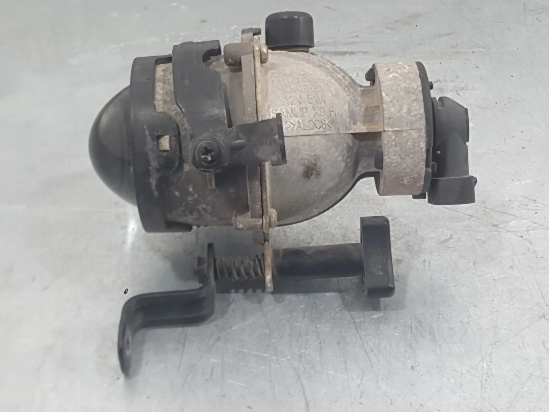Faro Antiniebla Izquierdo para Kia Cerato I Hatchback (Ld)