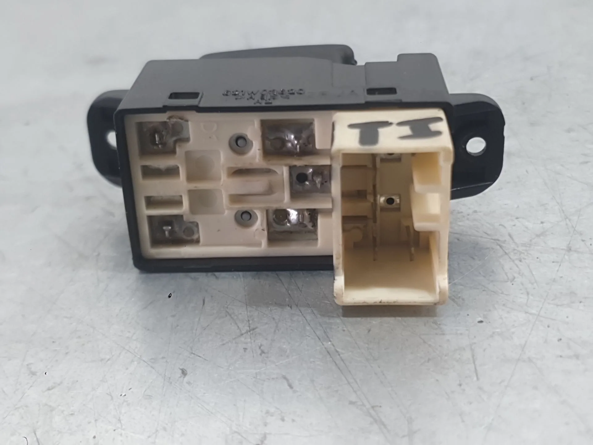 Mando Elevalunas Trasero Izquierdo para Kia Cerato I Hatchback (Ld)