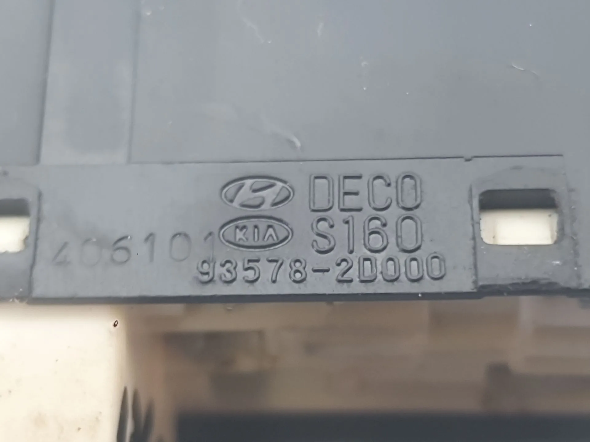 Mando Elevalunas Trasero Izquierdo para Kia Cerato I Hatchback (Ld)