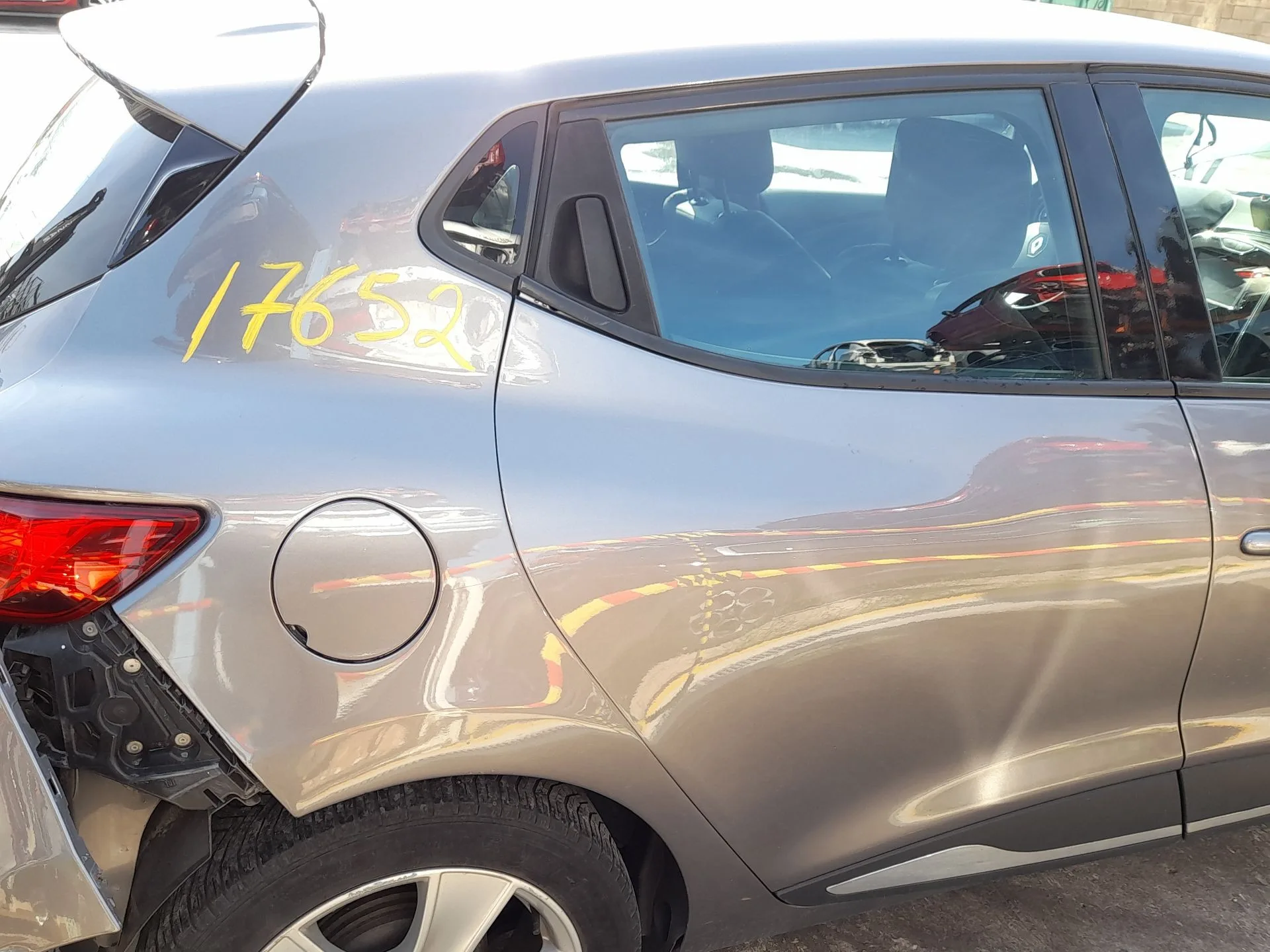 Puerta Trasera Derecha para Renault Clio Iv (Bh_)