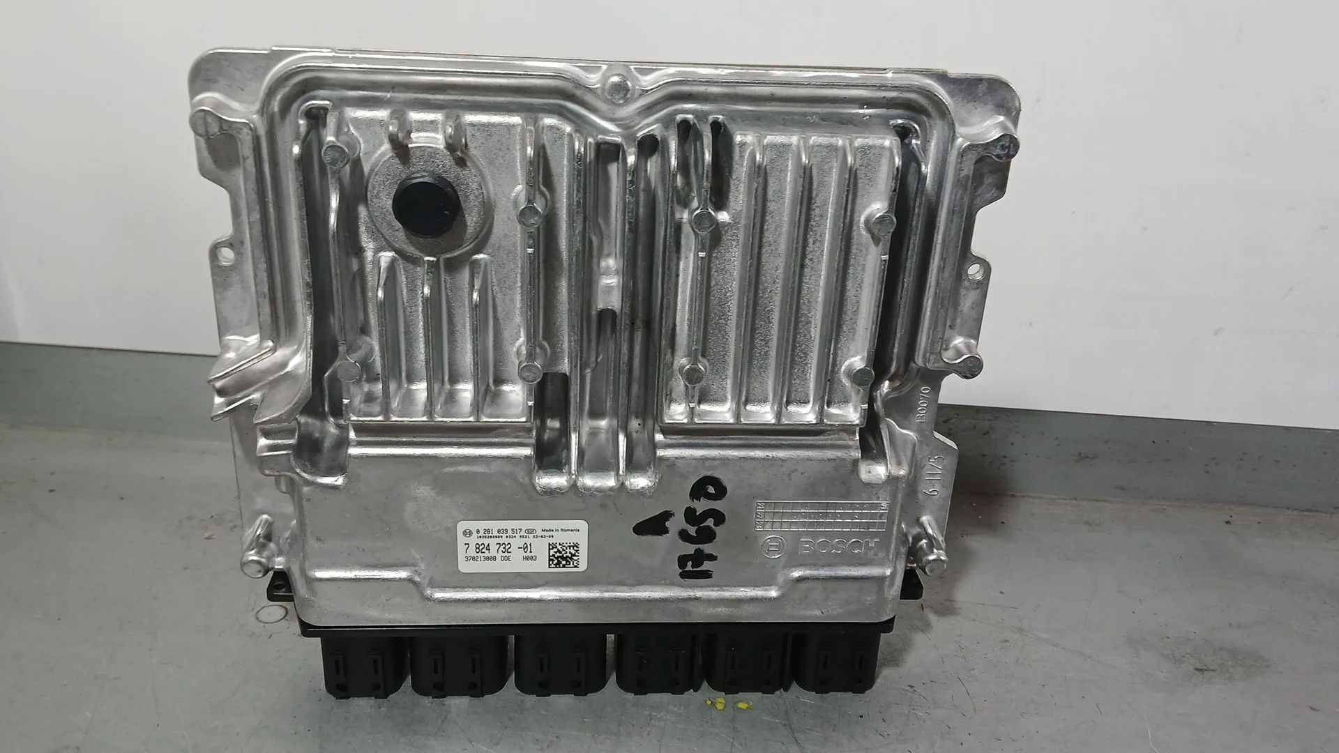 Centralita Motor Uce para Bmw 1 (F40)
