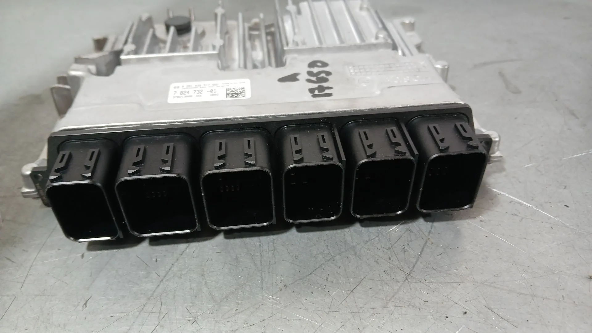 Centralita Motor Uce para Bmw 1 (F40)