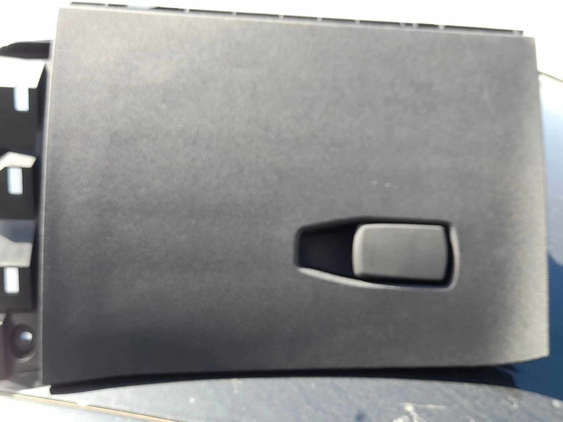 Guantera para Bmw 1 (F40)