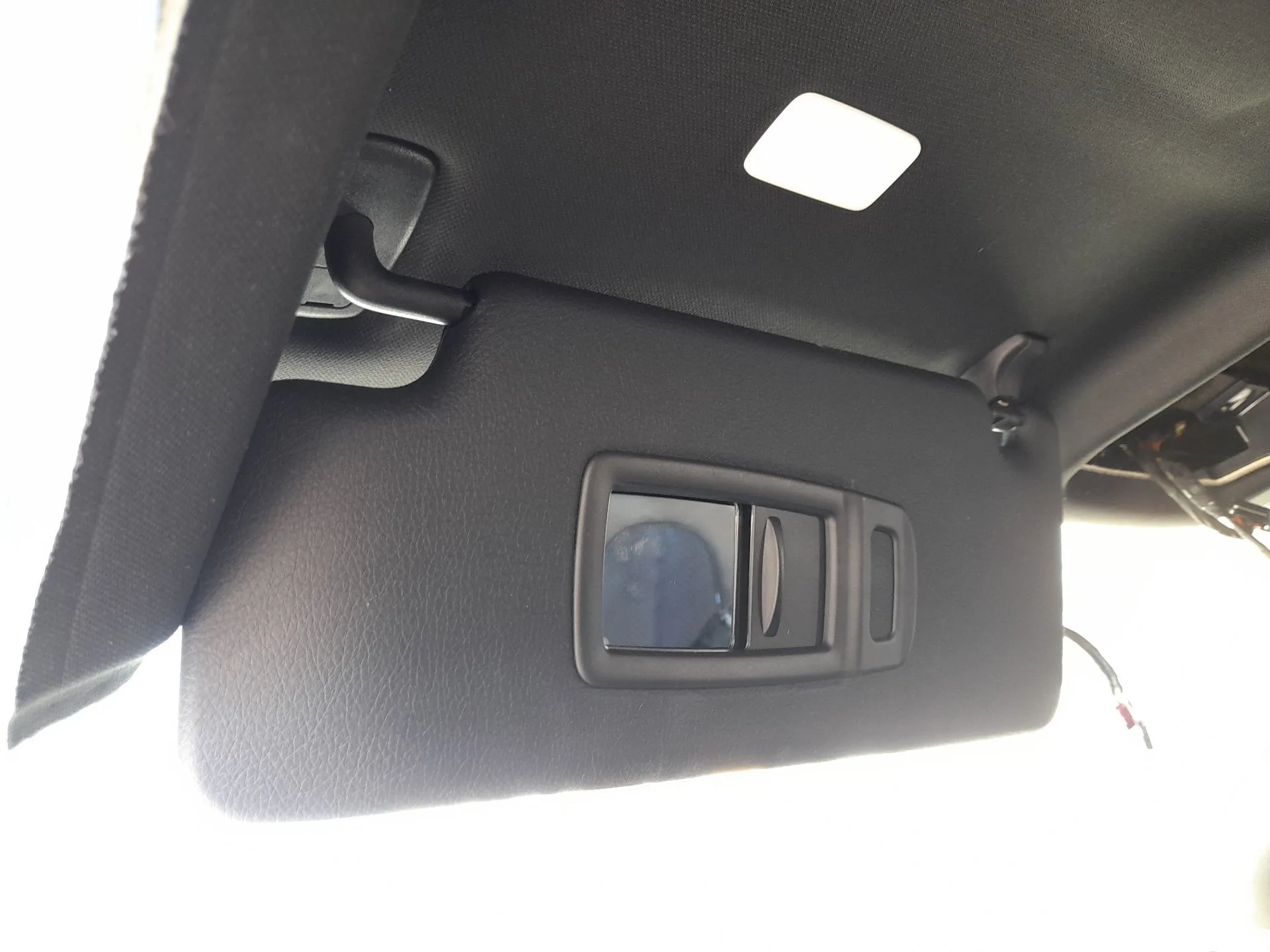 Parasol Izquierdo para Bmw 1 (F40)