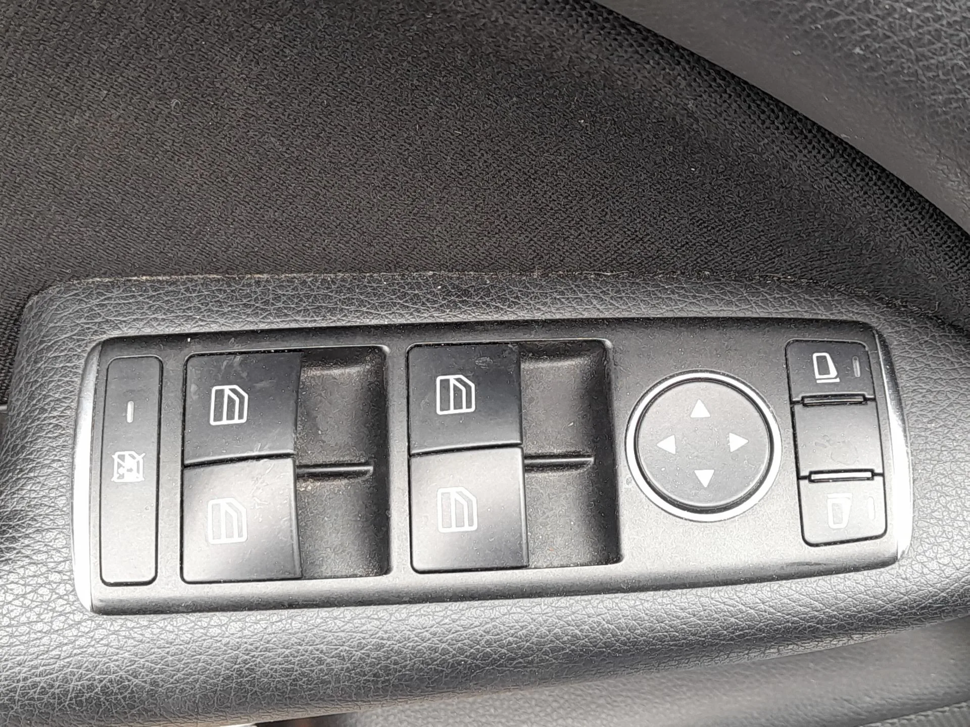 Mando Elevalunas Delantero Izquierdo para Mercedes-Benz Clase B Sports Tourer (W246, W242)