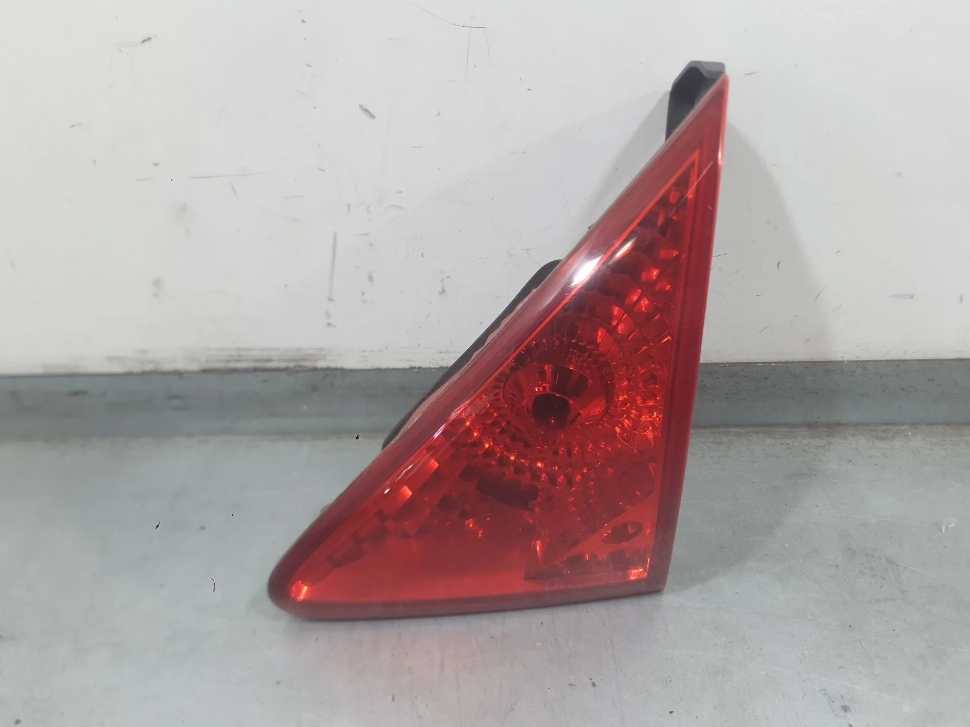 Piloto Trasero Derecho Interior para Peugeot 3008 I Monospace (0U_)