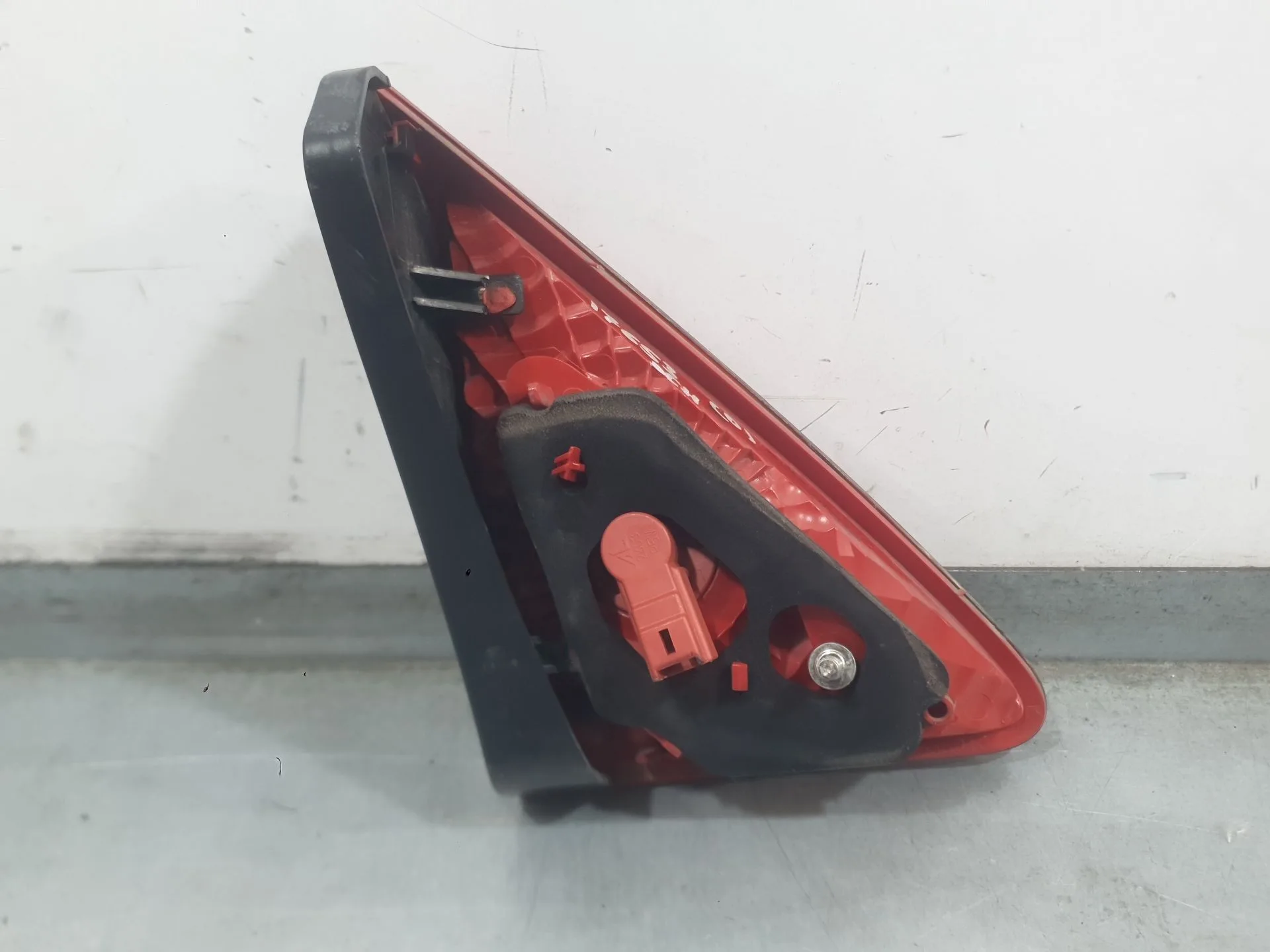 Piloto Trasero Derecho Interior para Peugeot 3008 I Monospace (0U_)