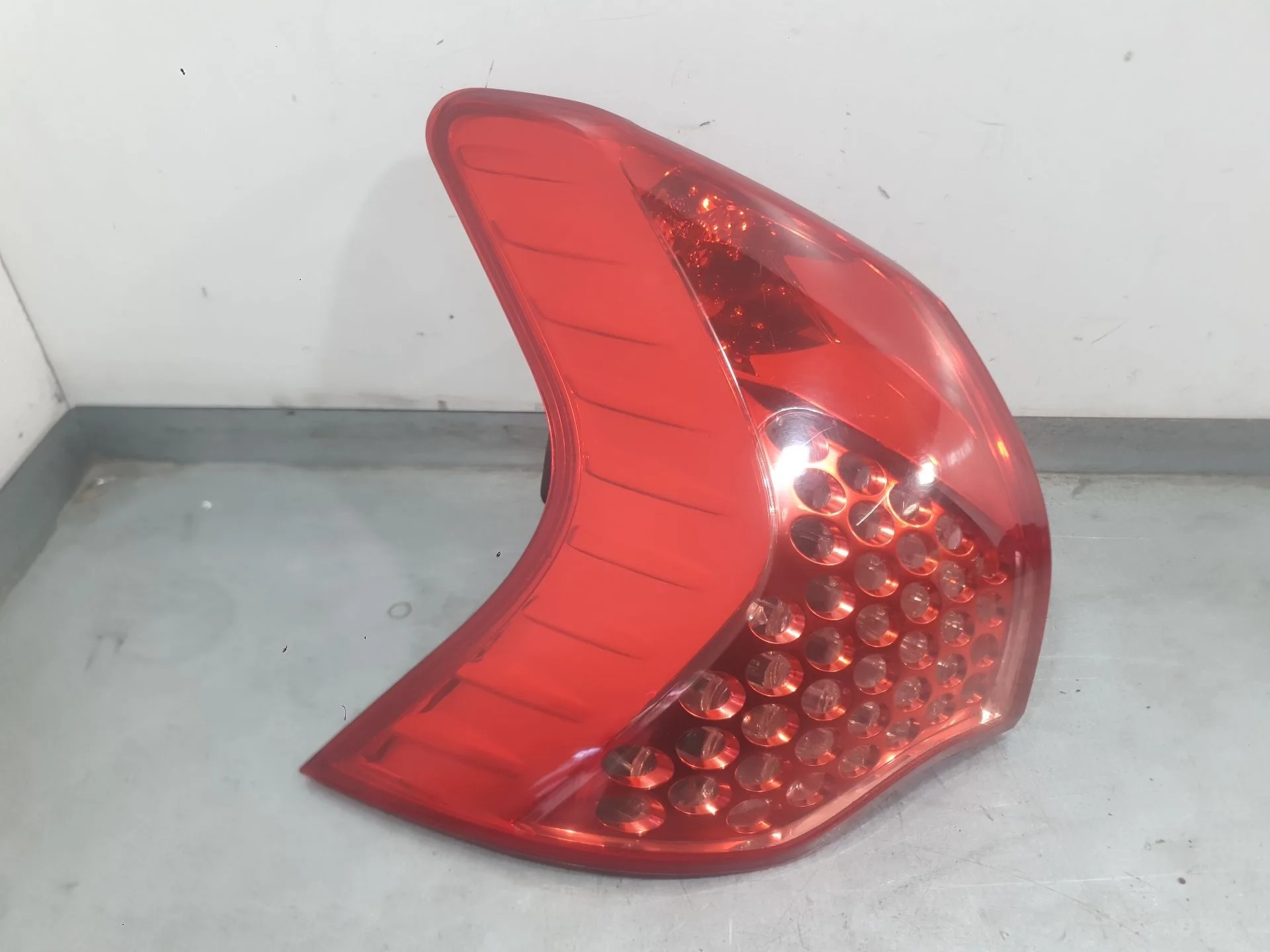 Piloto Trasero Izquierdo Interior para Peugeot 3008 I Monospace (0U_)