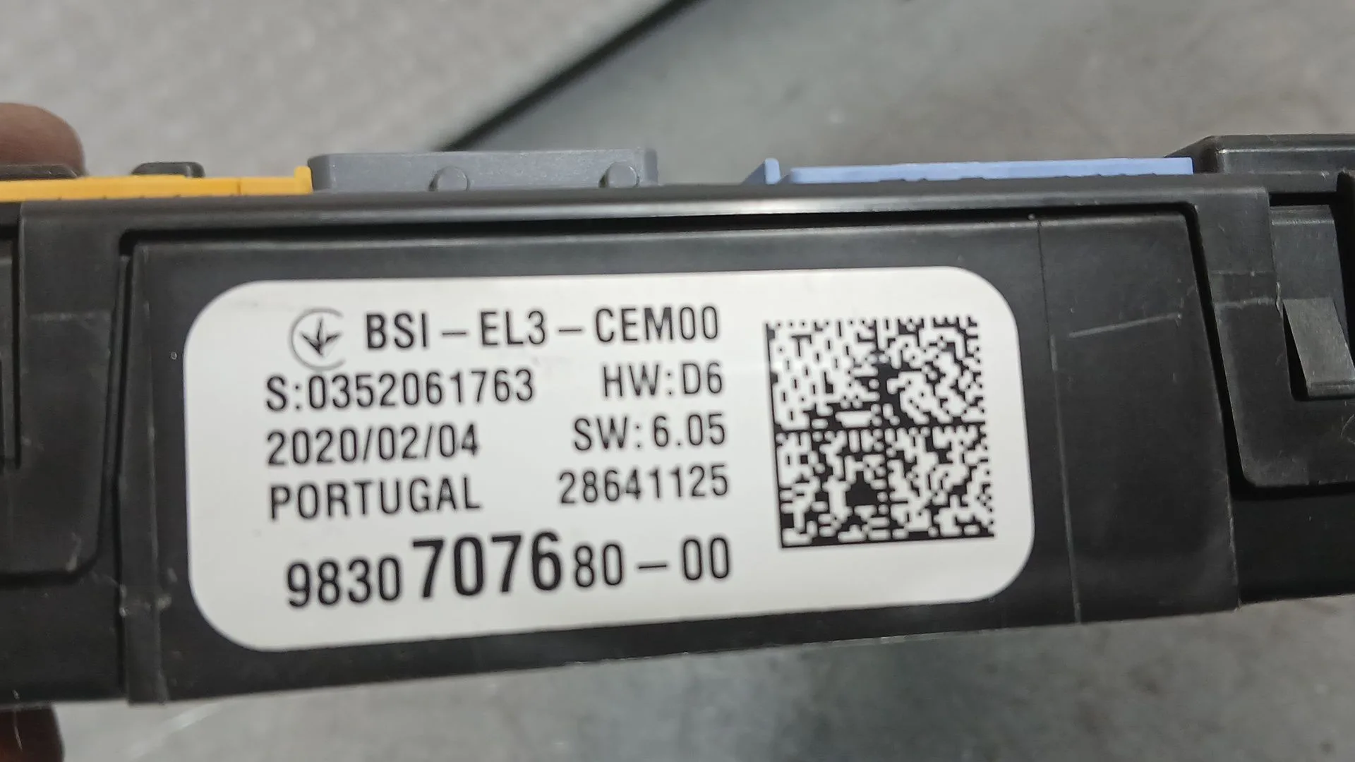 Caja Reles / Fusibles para Opel Corsa F (P2Jo)