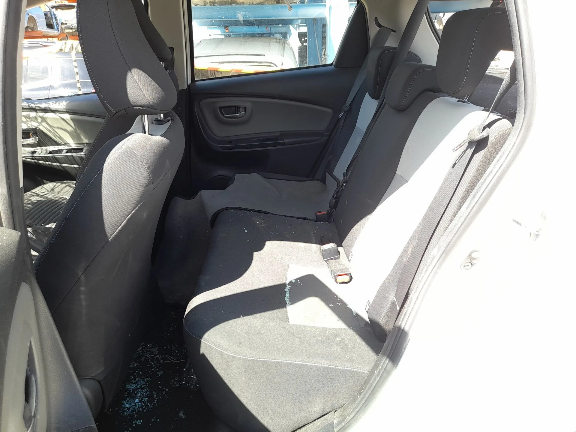 Asientos Traseros para Toyota Yaris (_P13_)