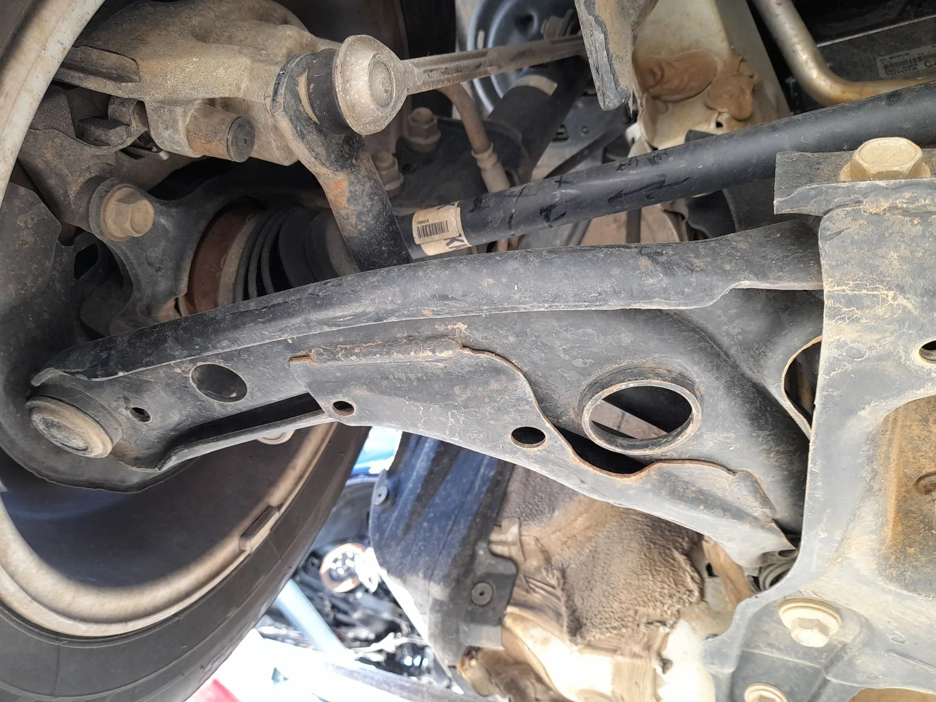 Brazo Suspension Inferior Delantero Derecho para Toyota Yaris (_P13_)