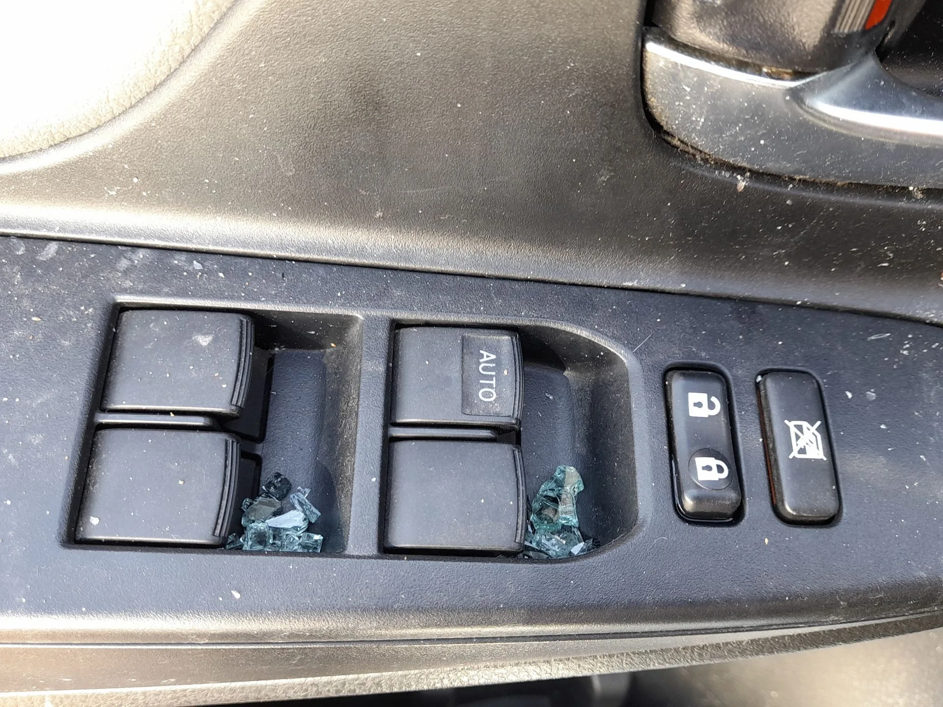 Mando Elevalunas Delantero Izquierdo para Toyota Yaris (_P13_)