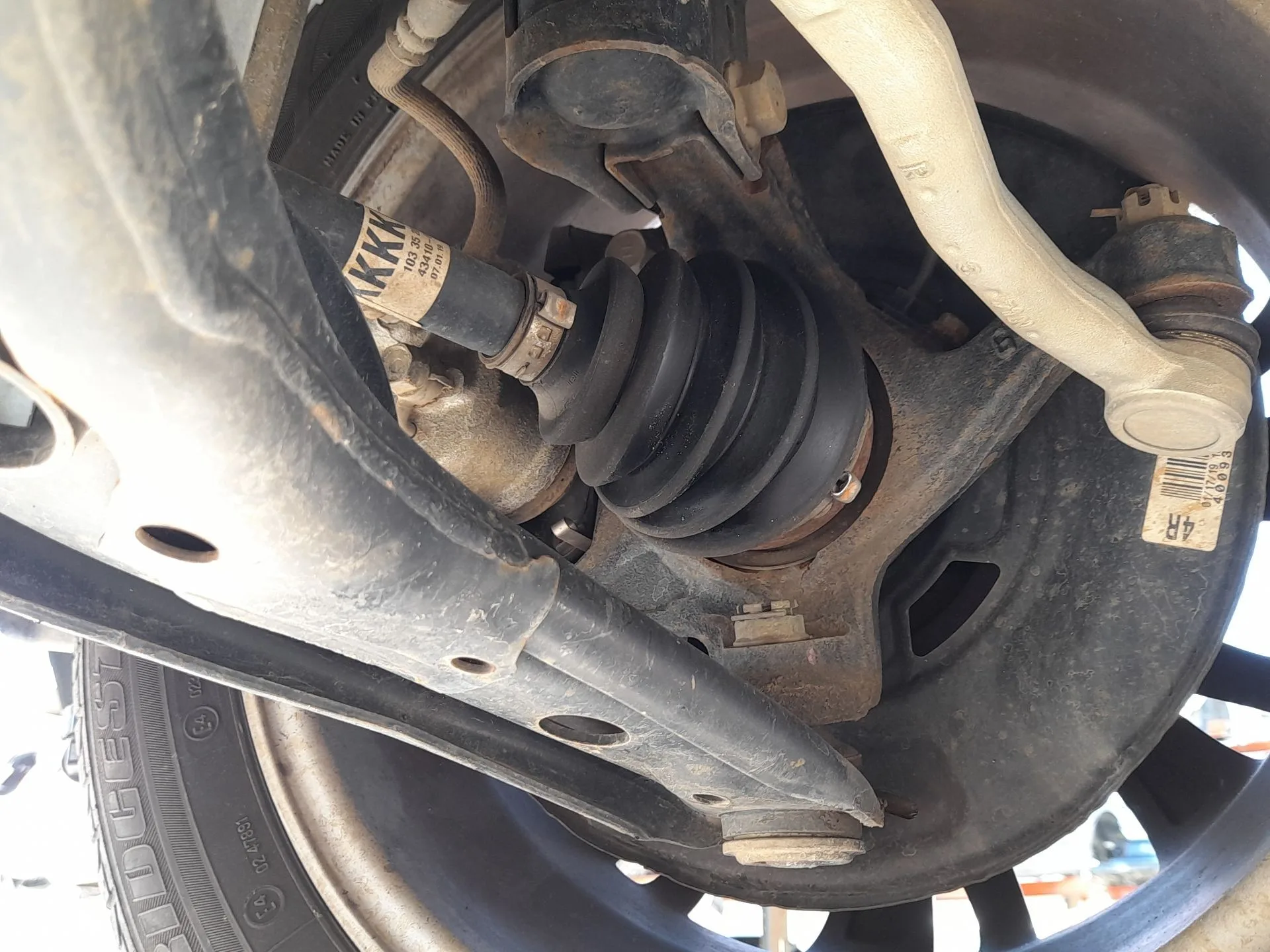 Mangueta Delantera Derecha para Toyota Yaris (_P13_)