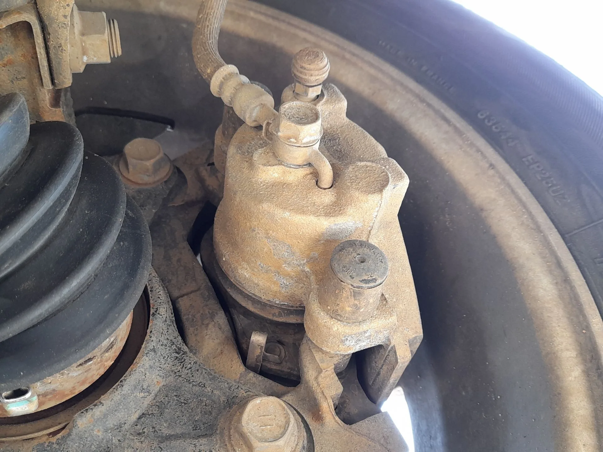 Pinza Freno Delantera Izquierda para Toyota Yaris (_P13_)