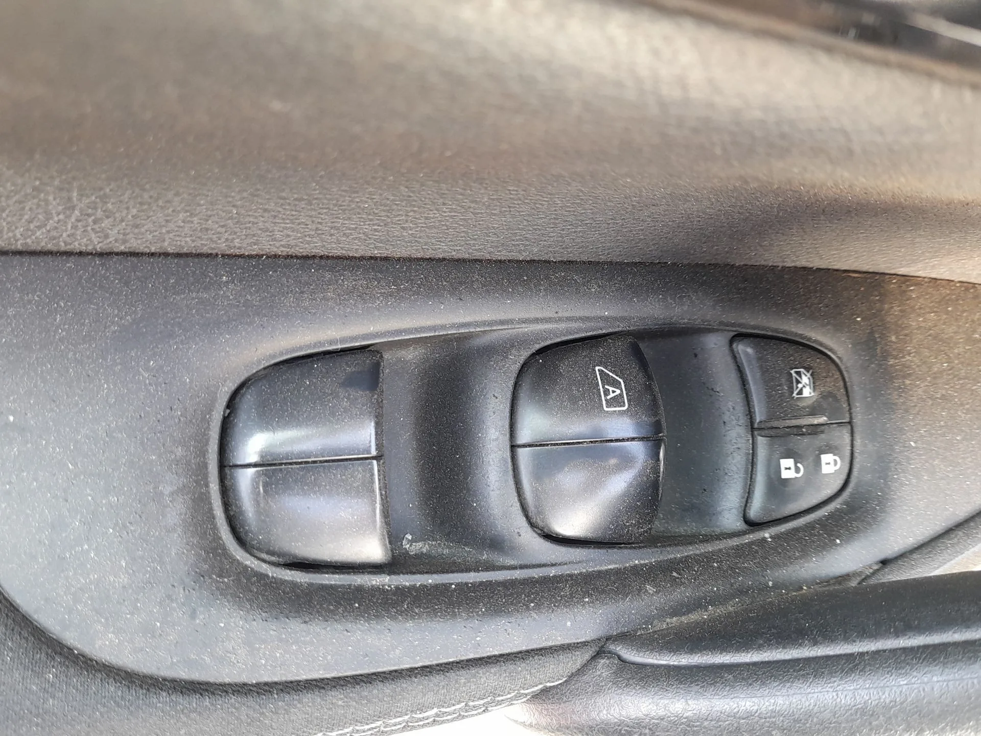 Mando Elevalunas Delantero Izquierdo para Nissan Qashqai Ii (J11, J11_)