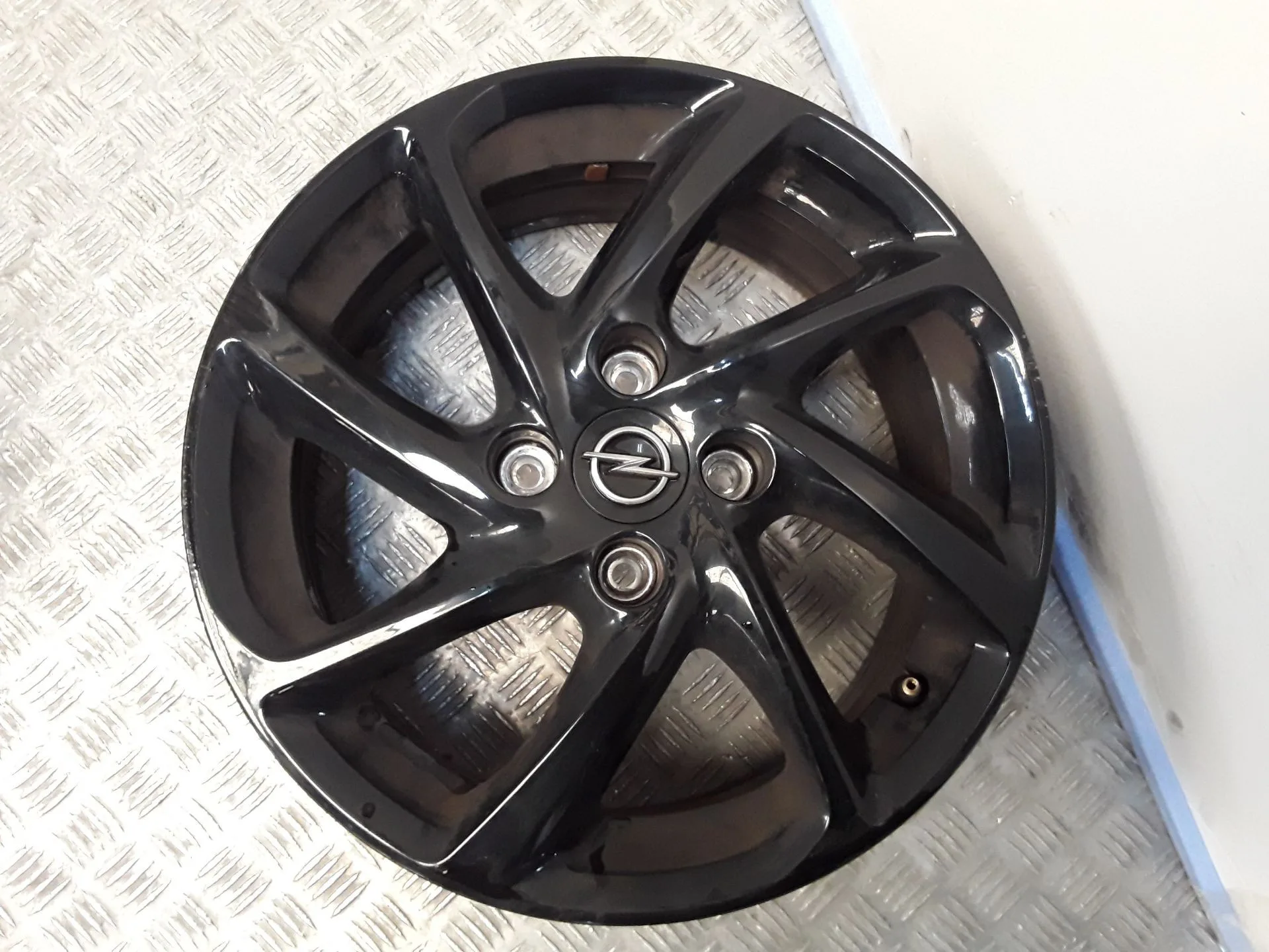 Juego Llantas Aluminio para Opel Corsa F (P2Jo)