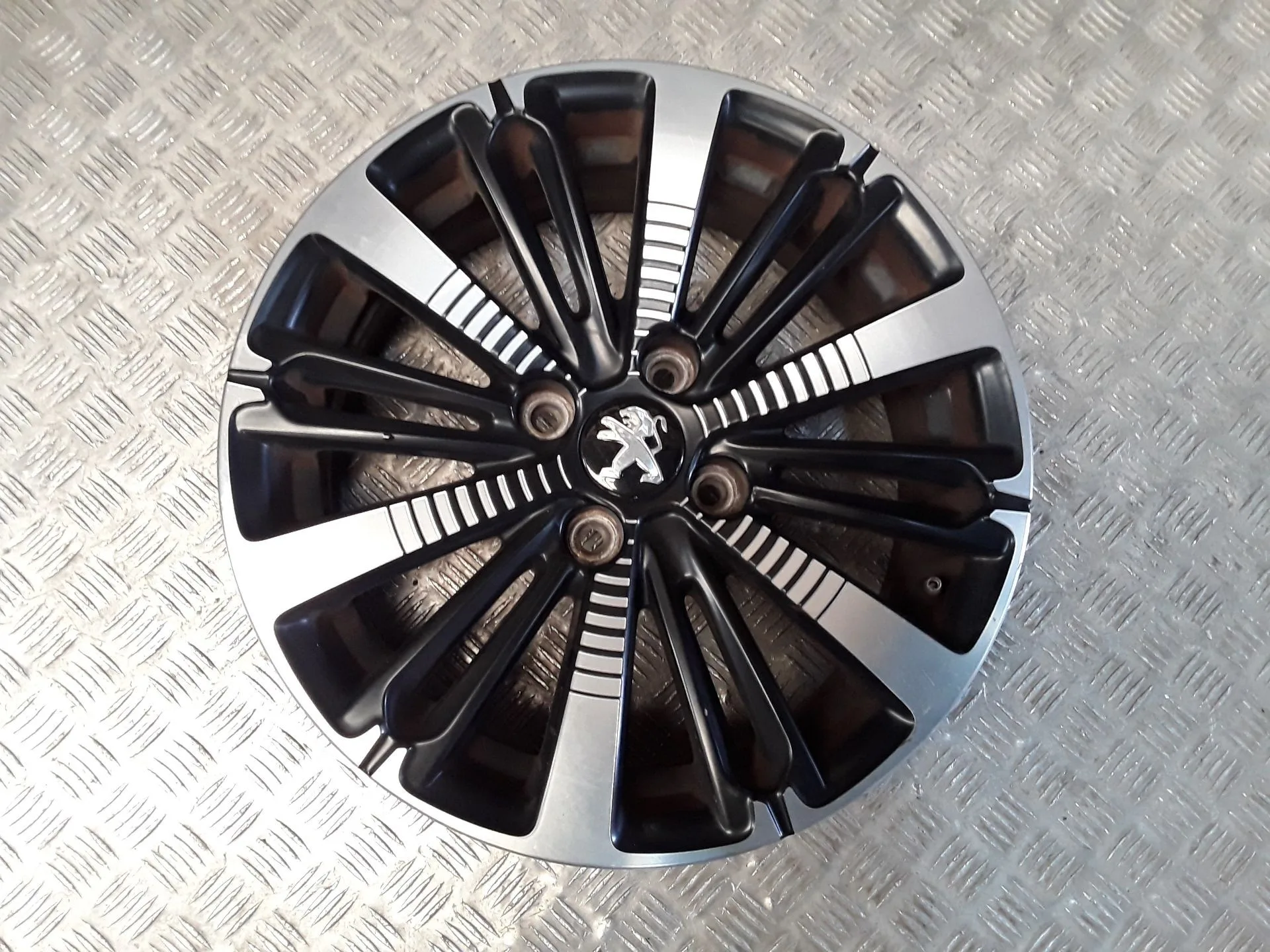Llanta Aluminio para Peugeot 208 I (Ca_, Cc_)