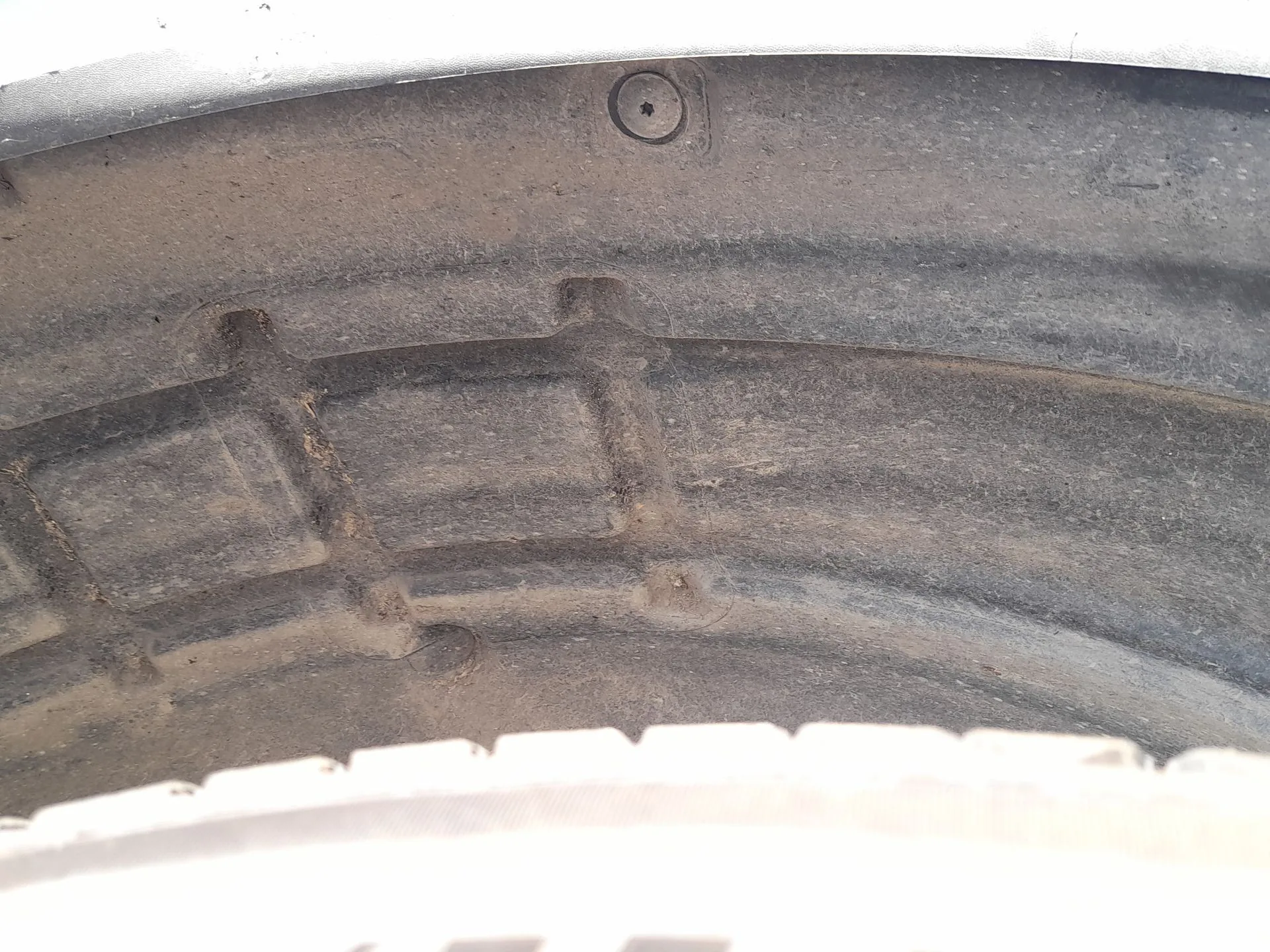 Plastico Pase Rueda Tras. Izq. para Citroën C5 Aircross (Ac_, Aj_, Ar_, A4_)
