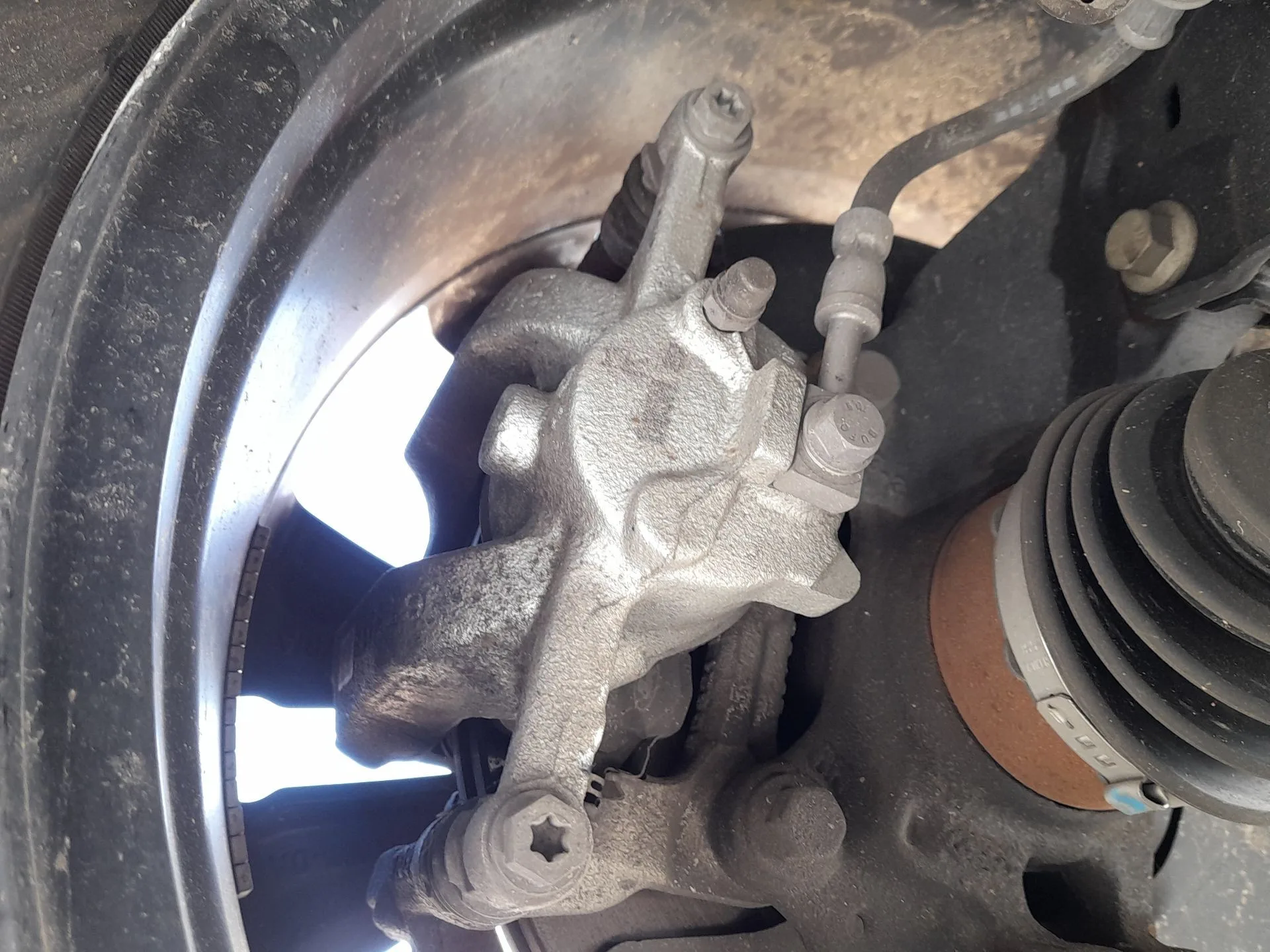Pinza Freno Delantera Derecha para Ford Puma (J2K, Cf7)