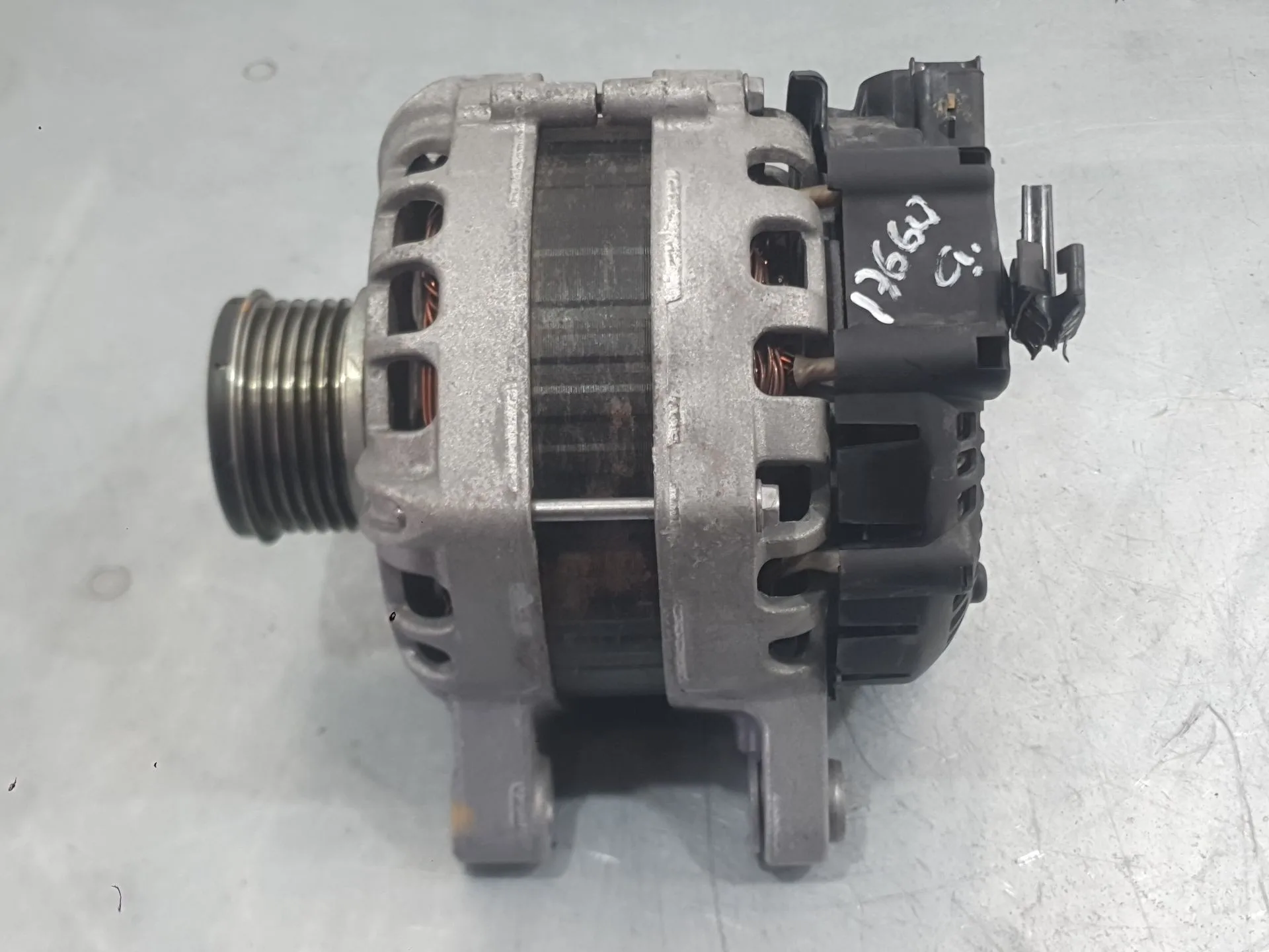 Alternador para Citroën C-Elysee (Dd_)