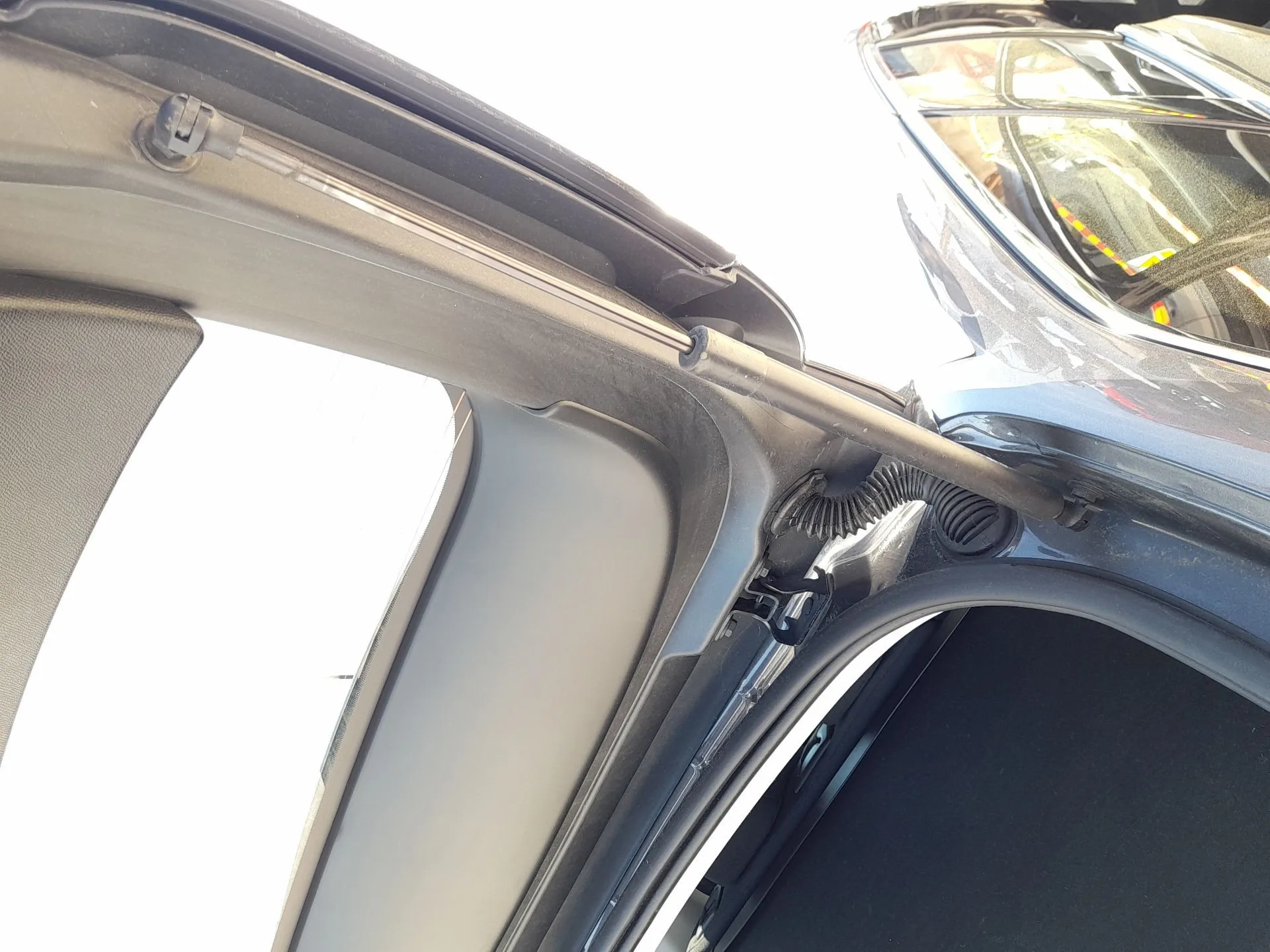 Amortiguadores Maletero / Porton para Peugeot 308 Sw Ii (Lc_, Lj_, Lr_, Lx_, L4_)