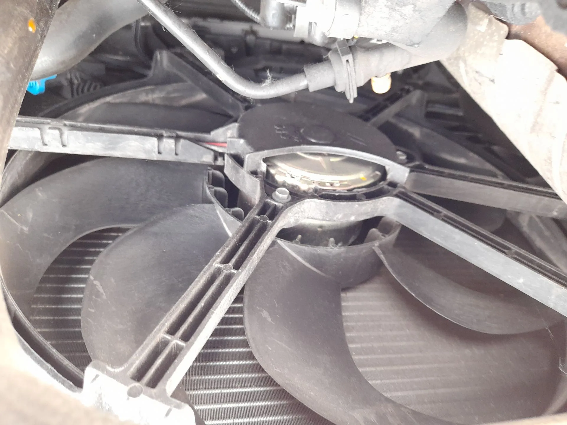 Electroventilador para Peugeot 308 Sw Ii (Lc_, Lj_, Lr_, Lx_, L4_)