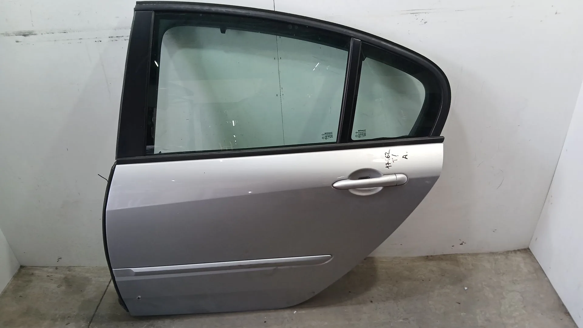 Puerta Trasera Izquierda para Renault Laguna Iii (Bt0/1)