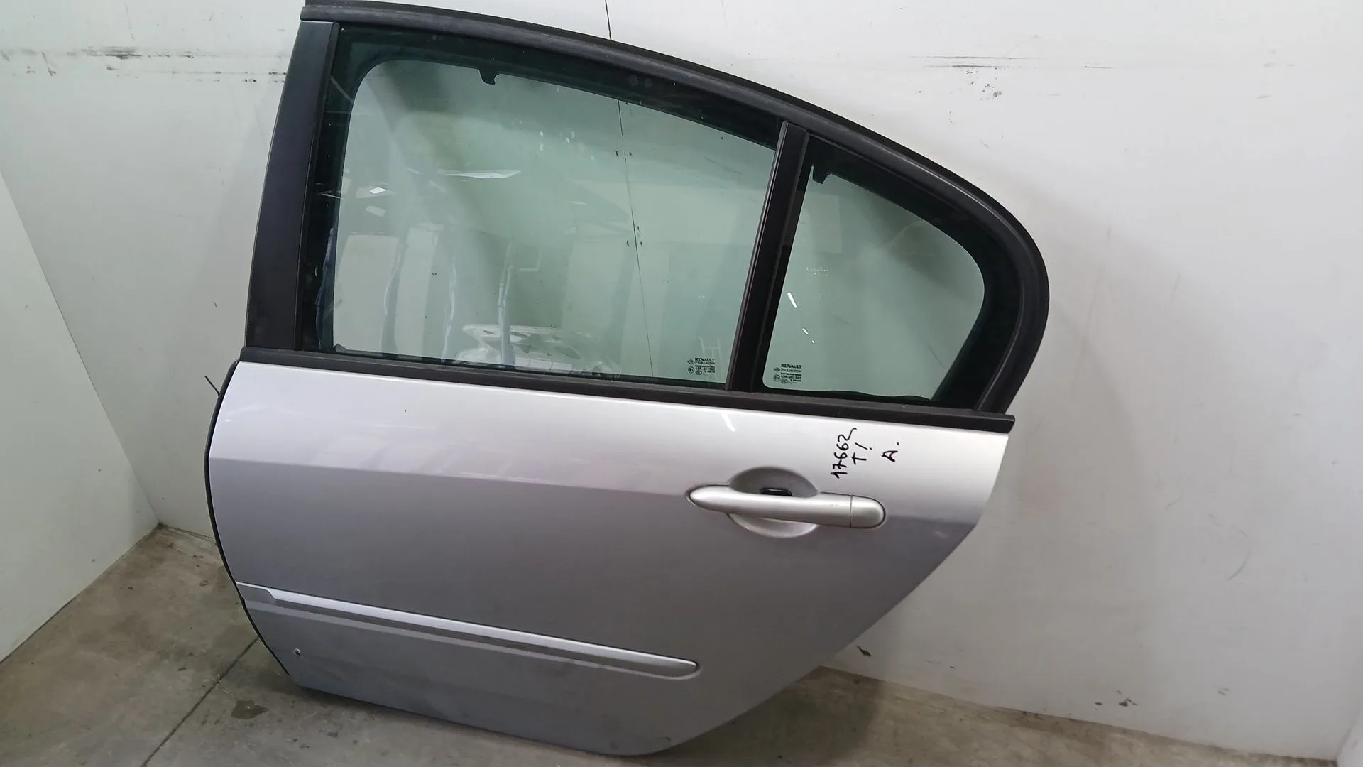 Puerta Trasera Izquierda para Renault Laguna Iii (Bt0/1)