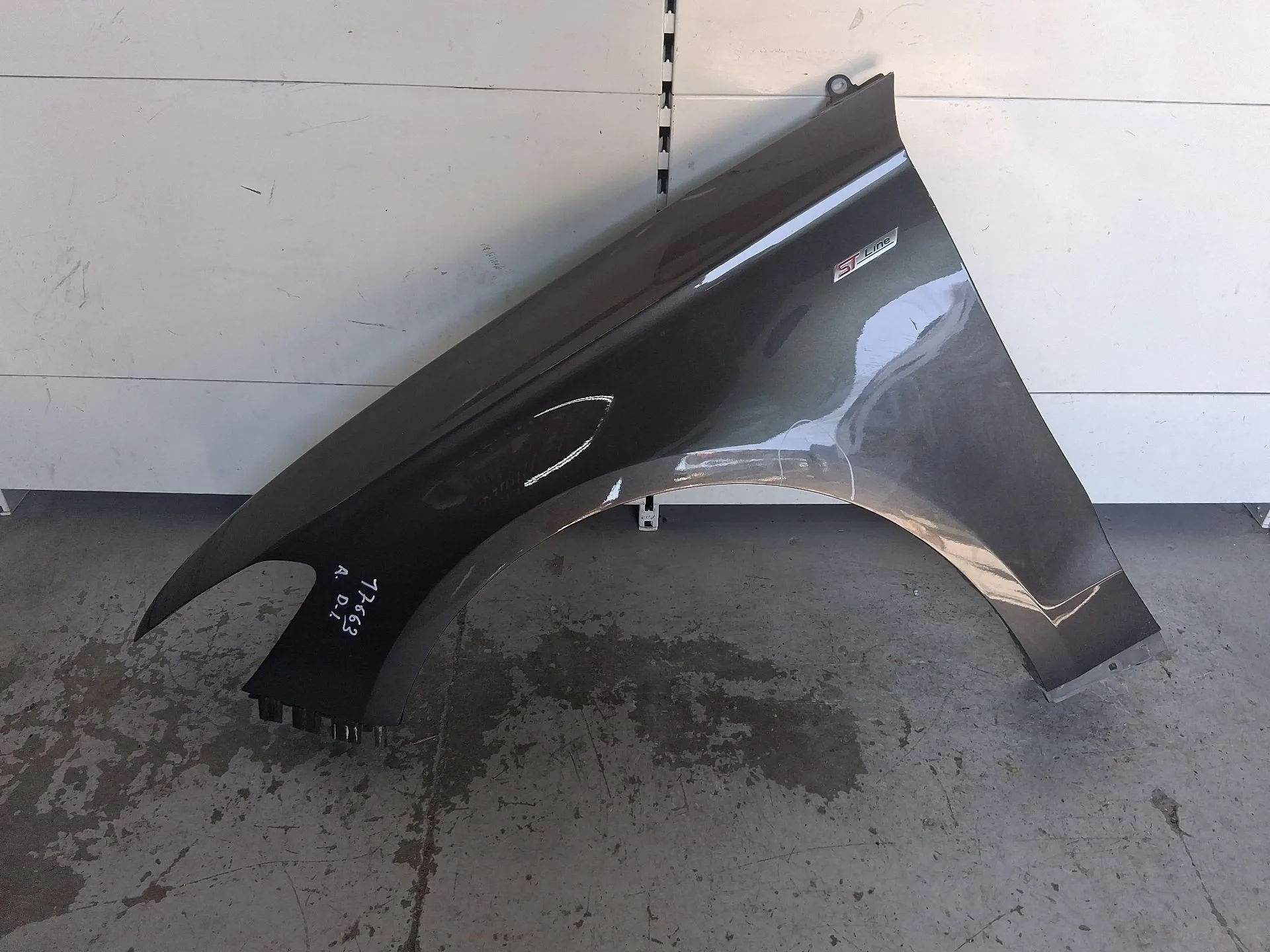 Aleta Delantera Izquierda para Ford Mondeo V Hatchback (Ce)