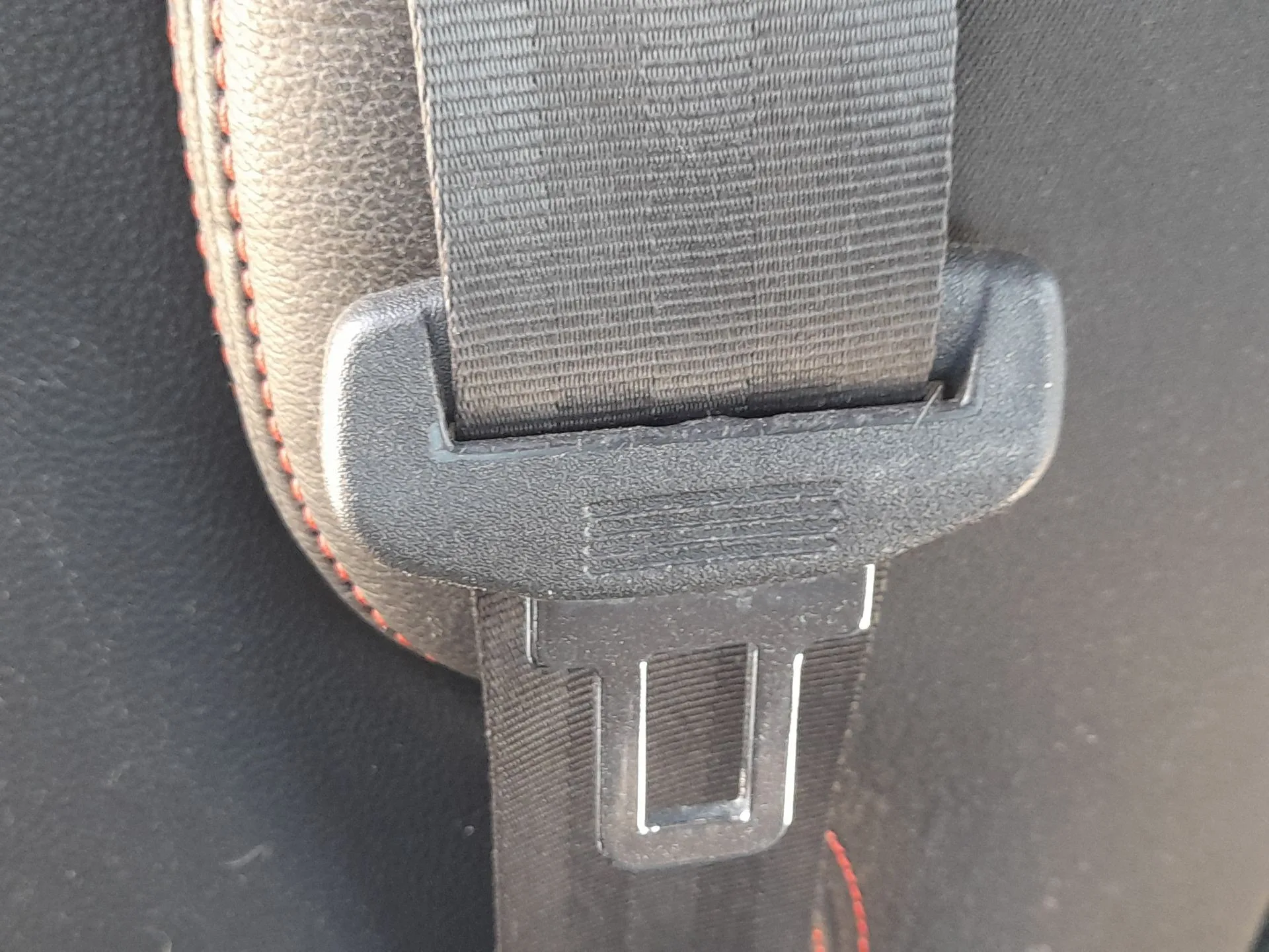 Cinturon Seguridad Trasero Derecho para Ford Mondeo V Hatchback (Ce)