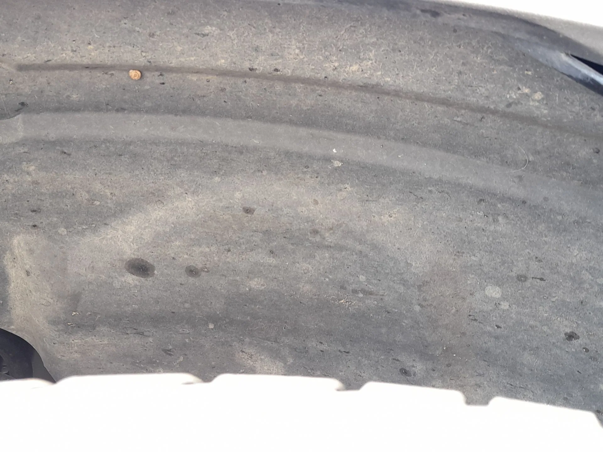 Plastico Pase Rueda Del. Izq. para Ford Mondeo V Hatchback (Ce)