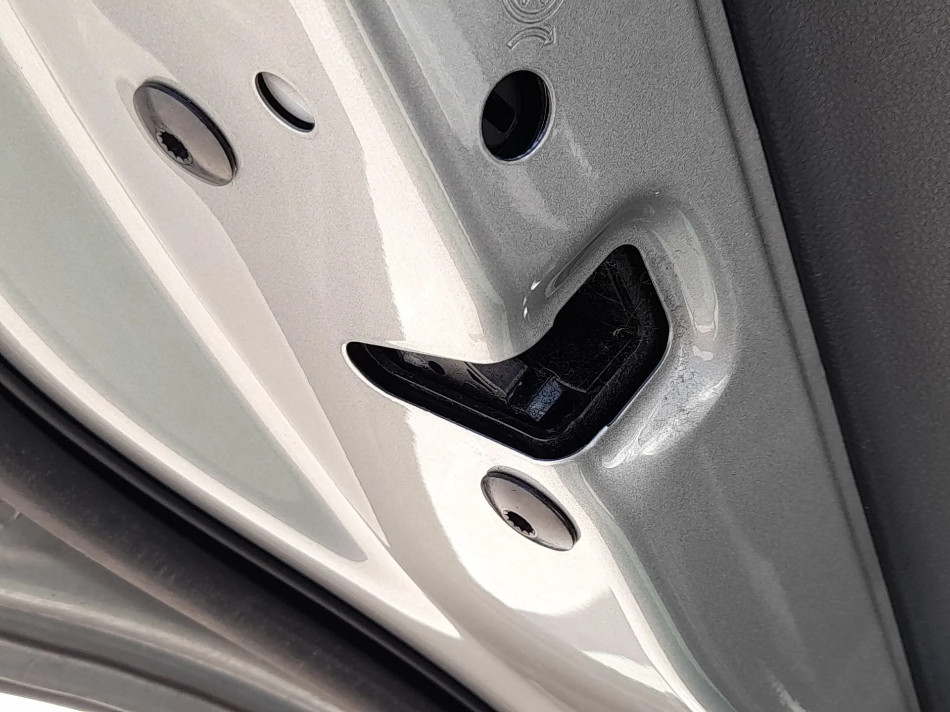 Cerradura Puerta Trasera Izquierda para Volkswagen Tiguan (Ad1, Ax1)