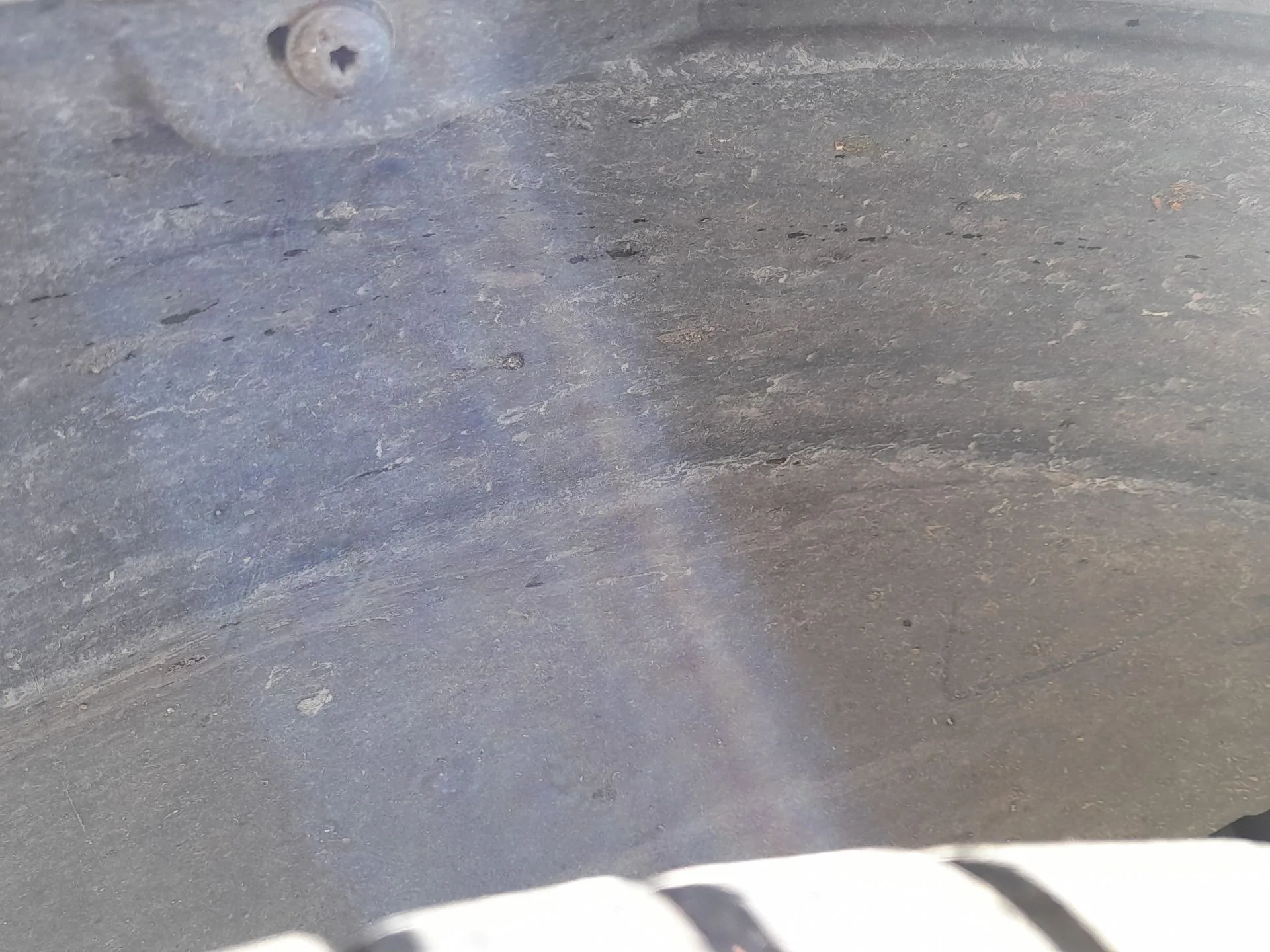 Plastico Pase Rueda Del. Dch. para Volkswagen Tiguan (Ad1, Ax1)