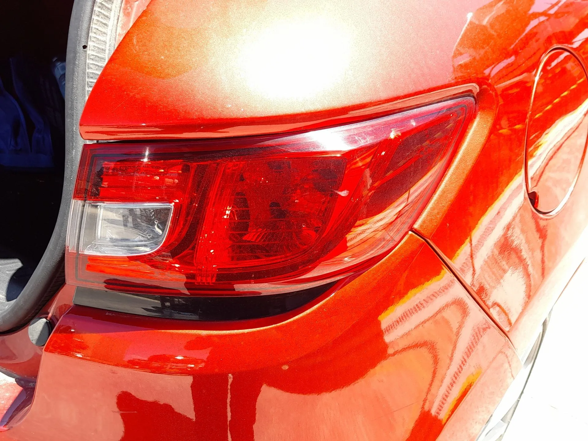 Piloto Trasero Derecho Exterior para Renault Clio Iv (Bh_)