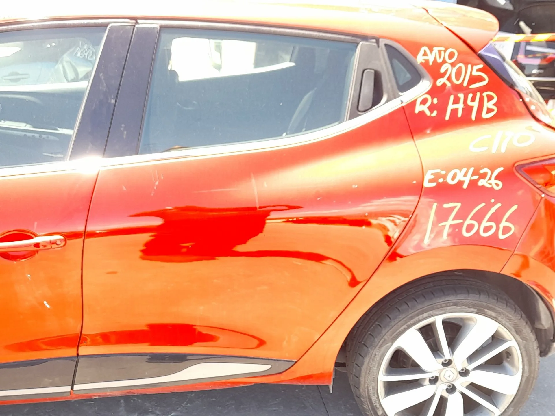 Puerta Trasera Izquierda para Renault Clio Iv (Bh_)