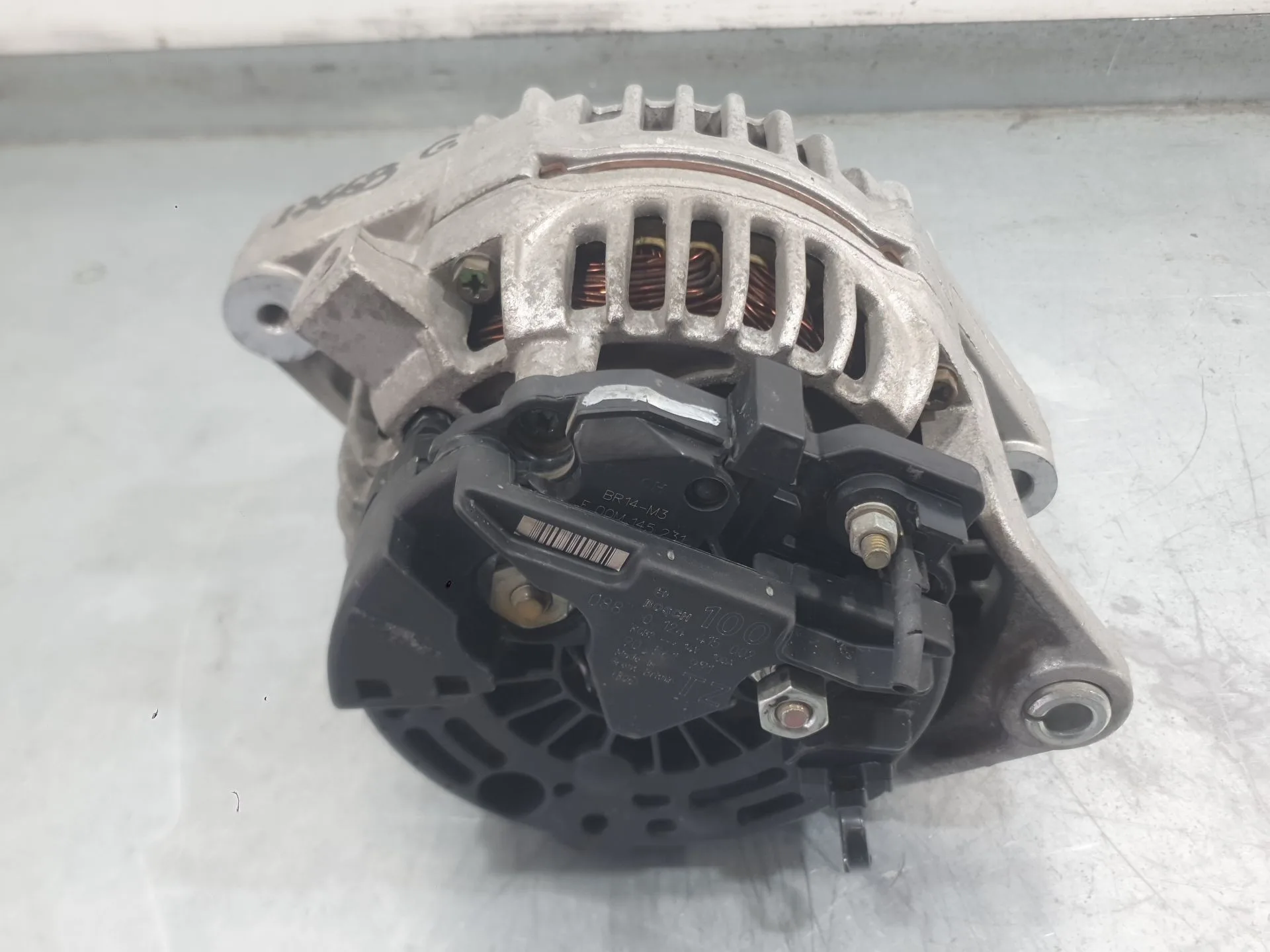 Alternador para Opel Corsa C (X01)