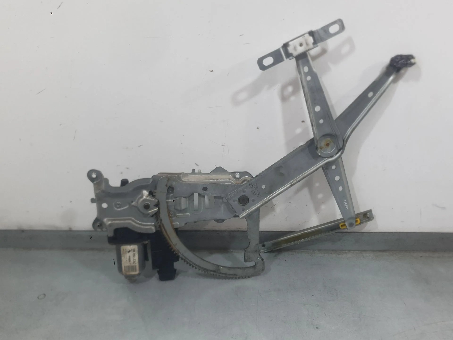 Elevalunas Delantero Izquierdo para Opel Corsa C (X01)