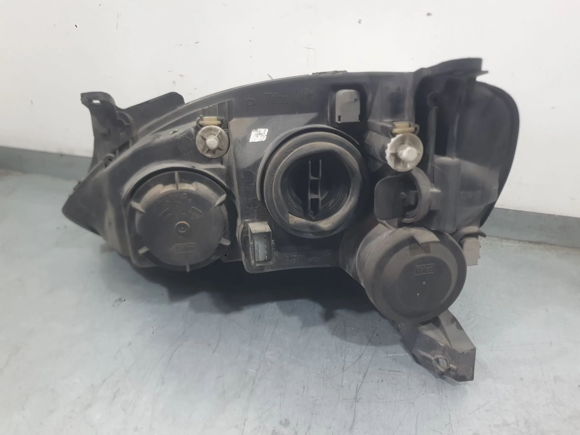 Faro Derecho para Opel Corsa C (X01)