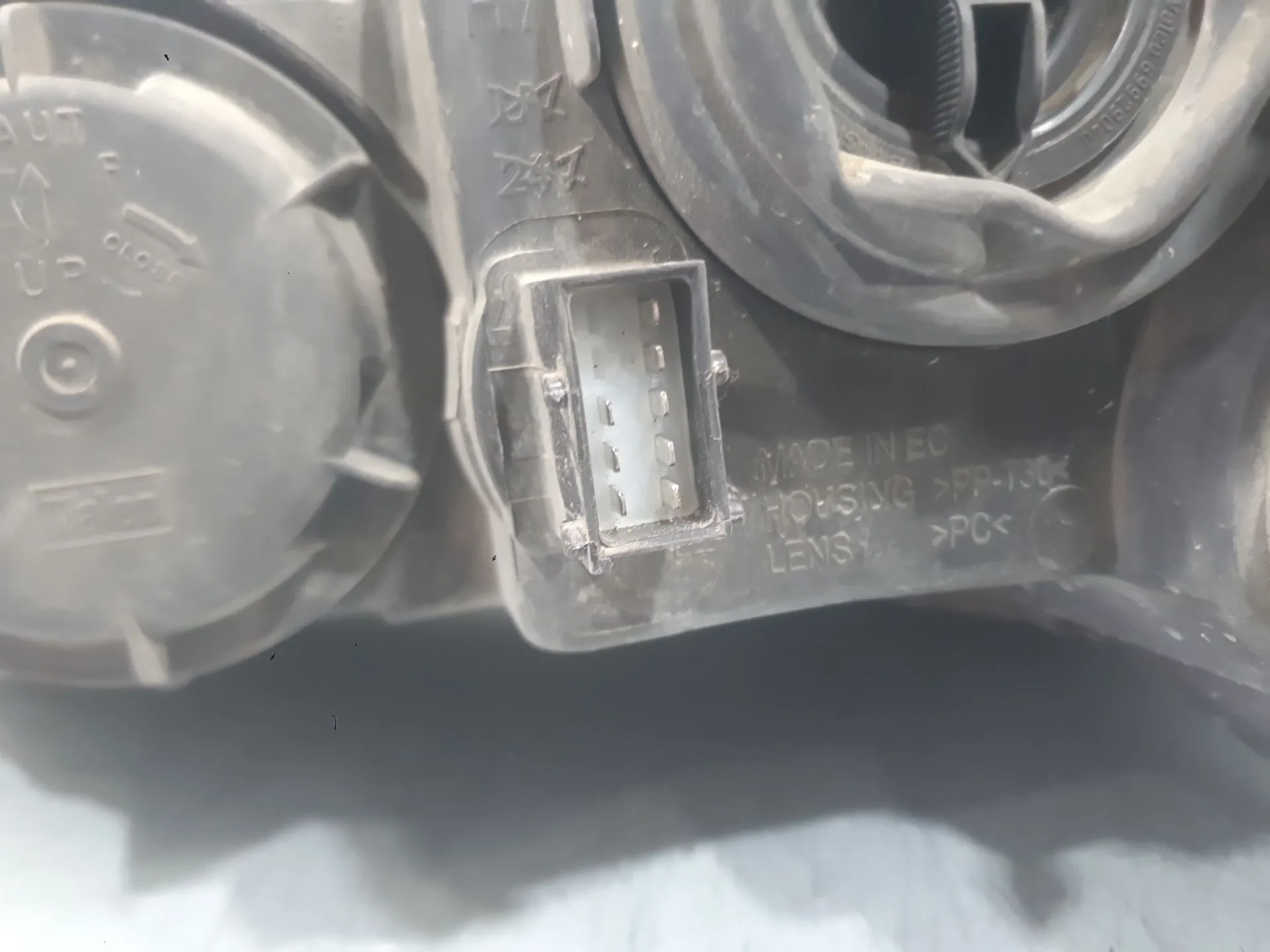 Faro Derecho para Opel Corsa C (X01)