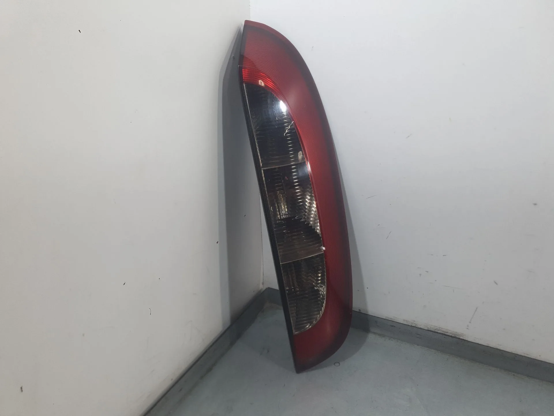 Piloto Trasero Derecho para Opel Corsa C (X01)