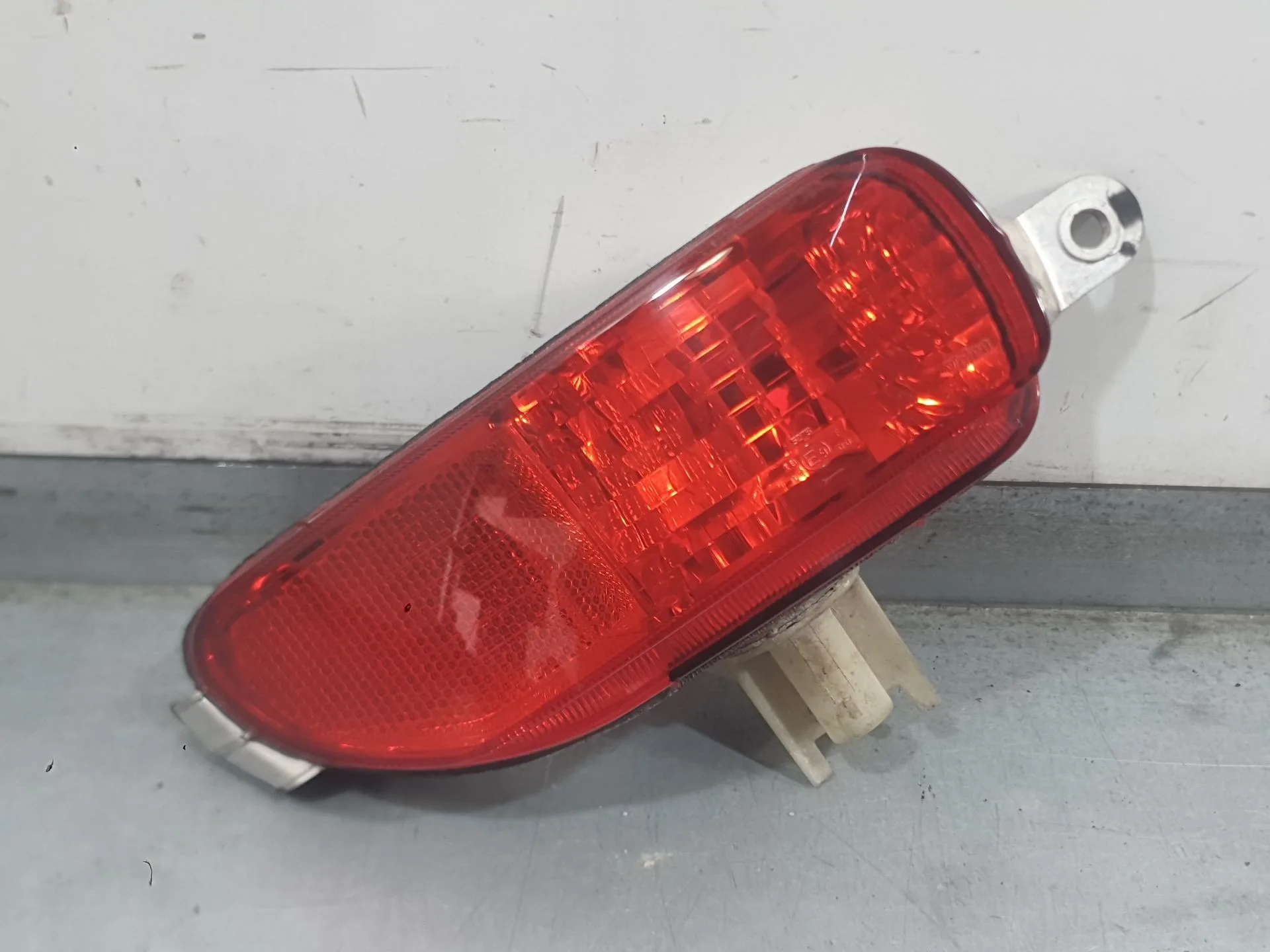 Piloto Trasero Izquierdo Paragolpes para Opel Corsa C (X01)