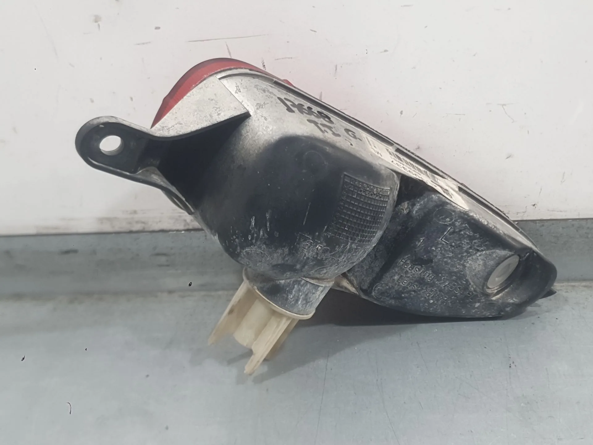 Piloto Trasero Izquierdo Paragolpes para Opel Corsa C (X01)