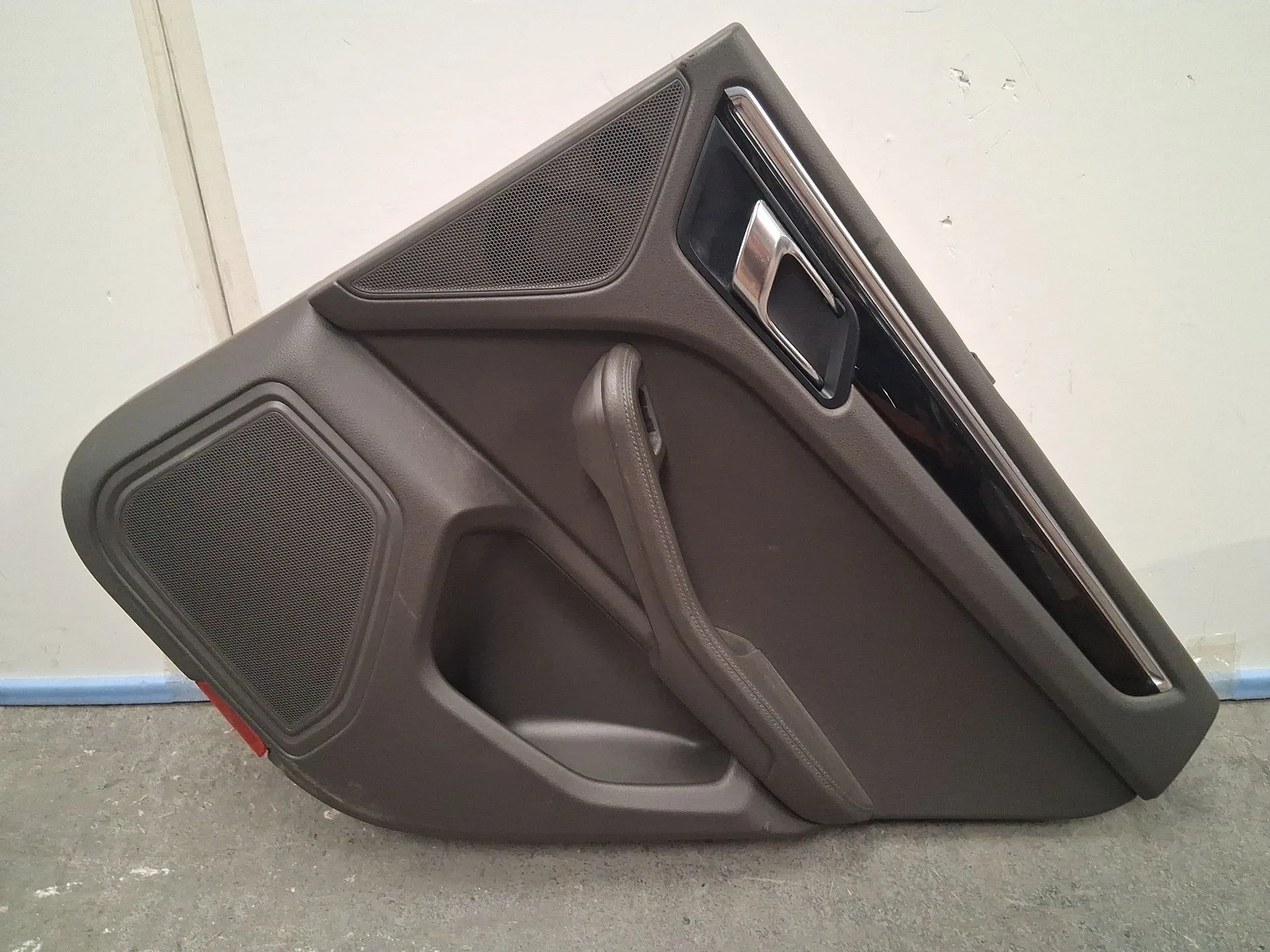 Guarnecido Puerta Trasera Derecha para Porsche Macan (95B)
