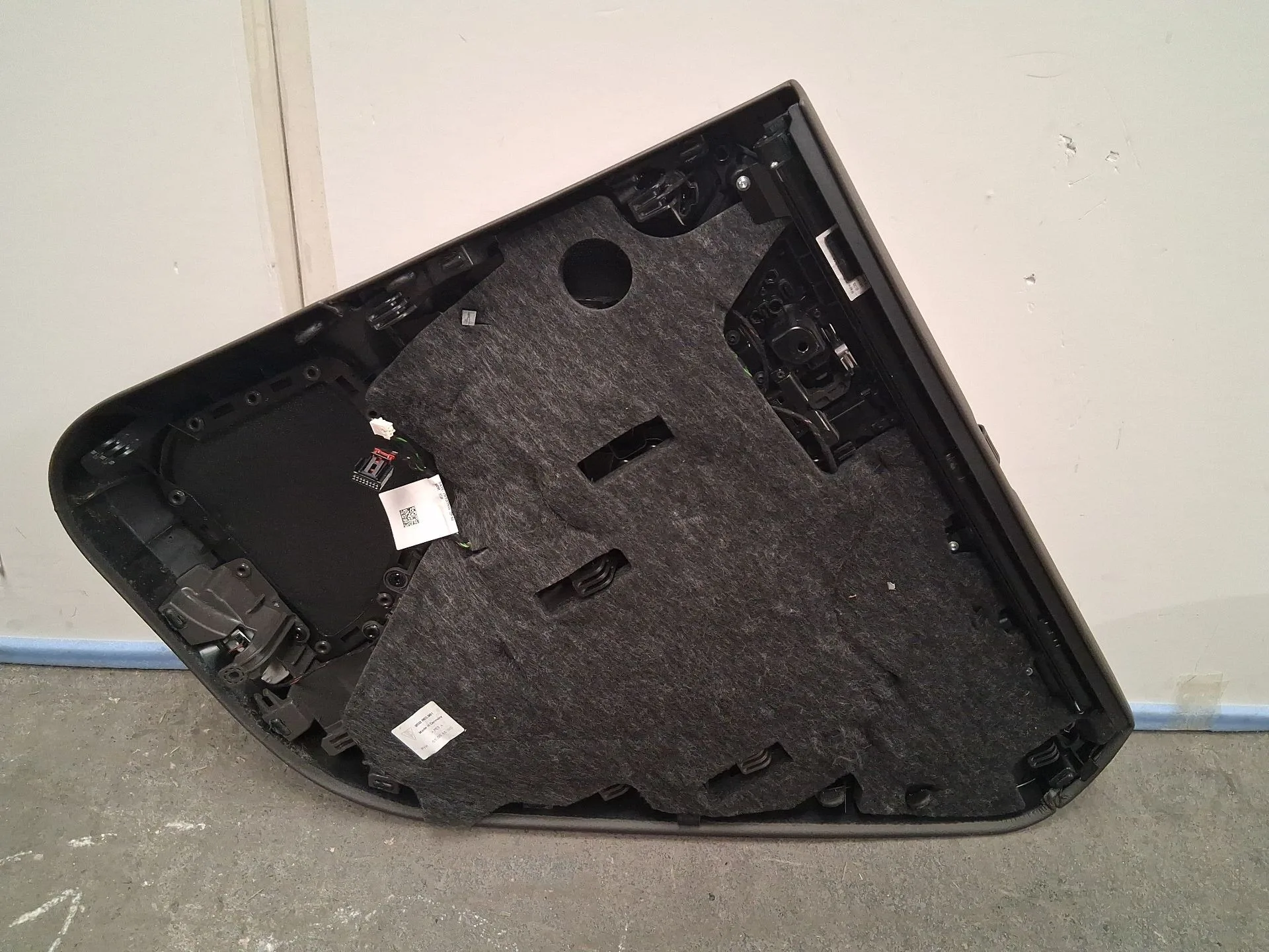 Guarnecido Puerta Trasera Izquierda para Porsche Macan (95B)