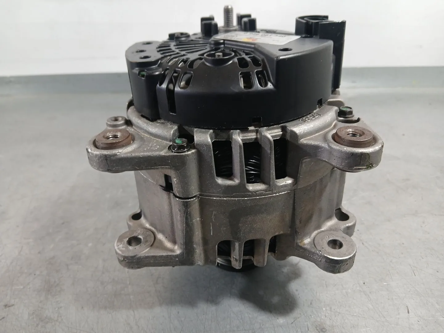 Alternador para Audi Q5 (8Rb)