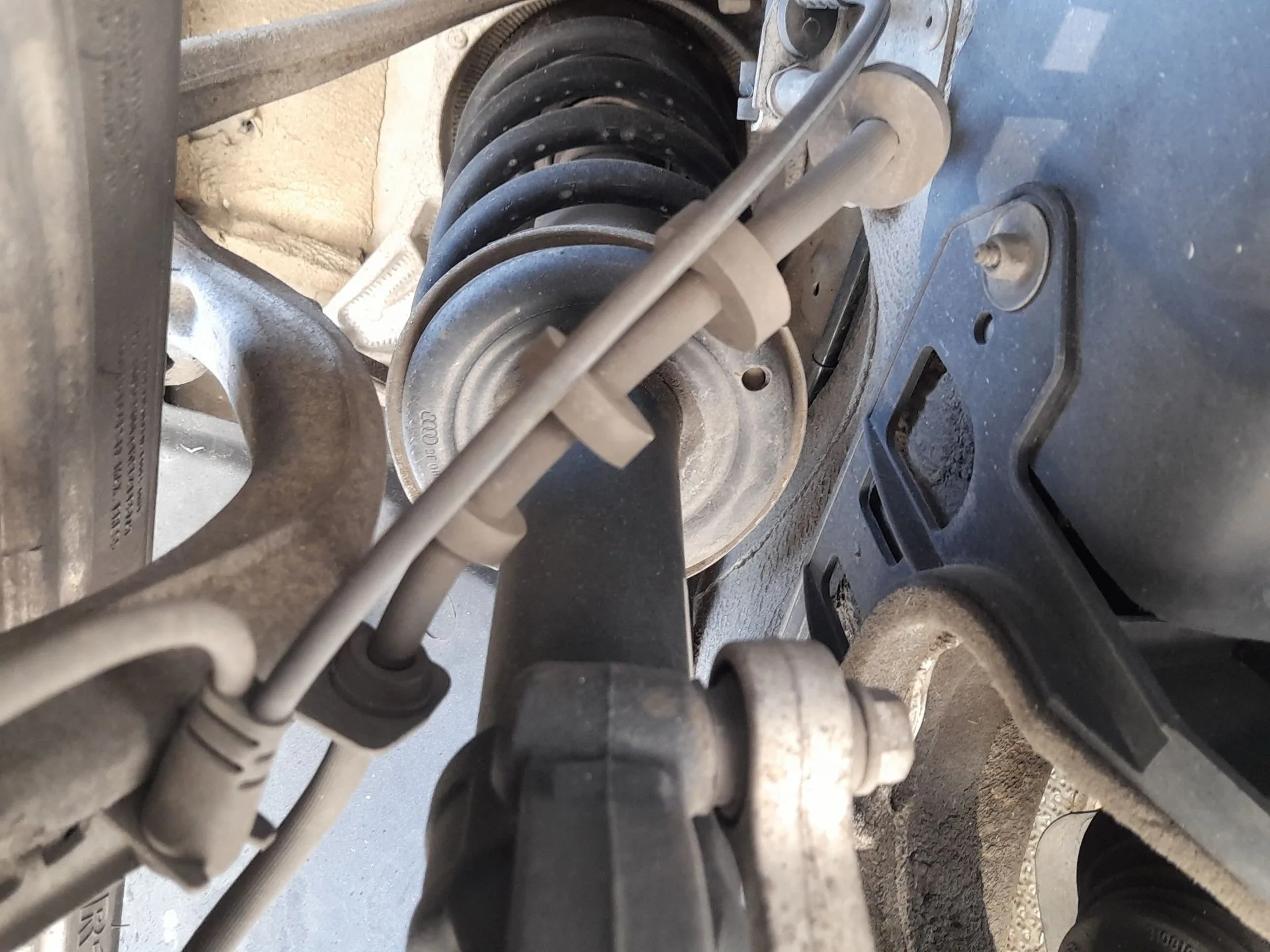Amortiguador Delantero Derecho para Audi Q5 (8Rb)