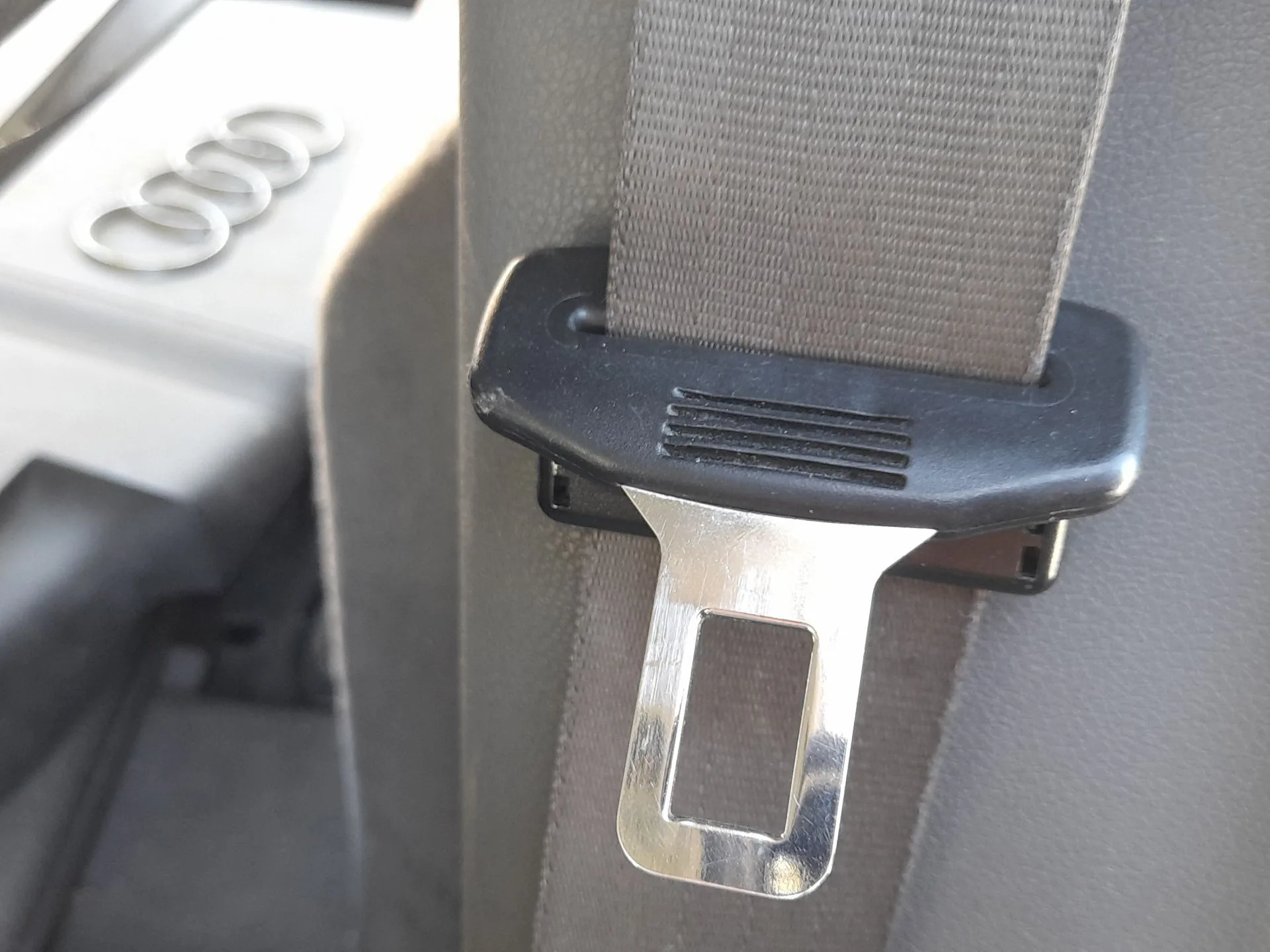 Cinturon Seguridad Trasero Izquierdo para Audi Q5 (8Rb)