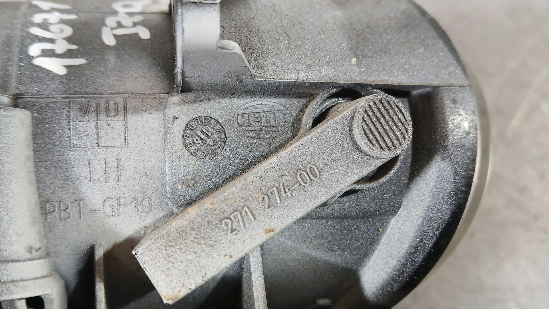 Faro Antiniebla Izquierdo para Audi Q5 (8Rb)