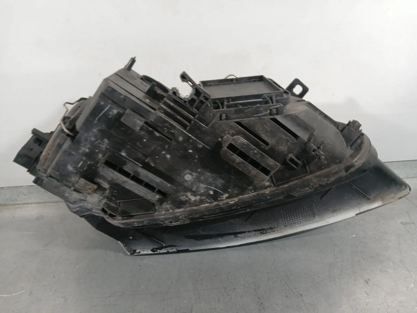Faro Izquierdo para Audi Q5 (8Rb)